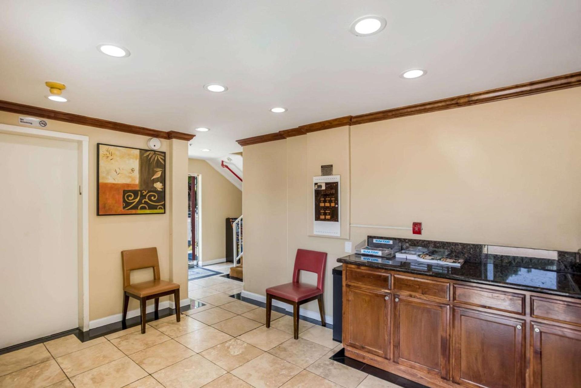 Rodeway Inn & Suites Pasadena photo 18