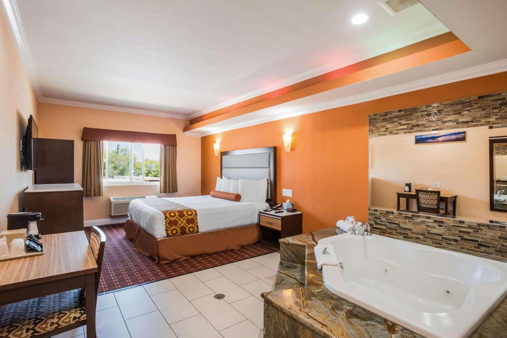 Rodeway Inn & Suites Pasadena photo 23