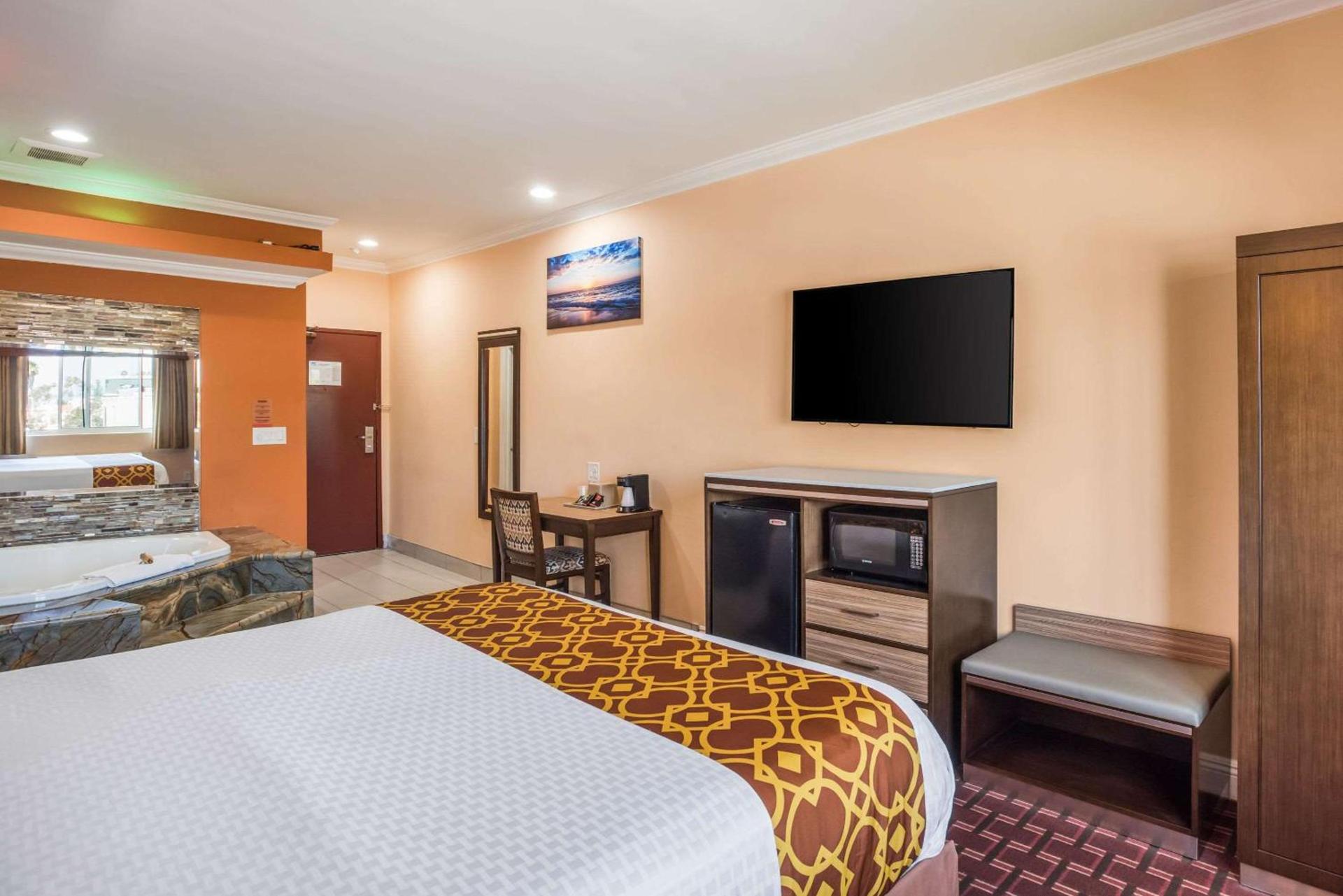Rodeway Inn & Suites Pasadena photo 24
