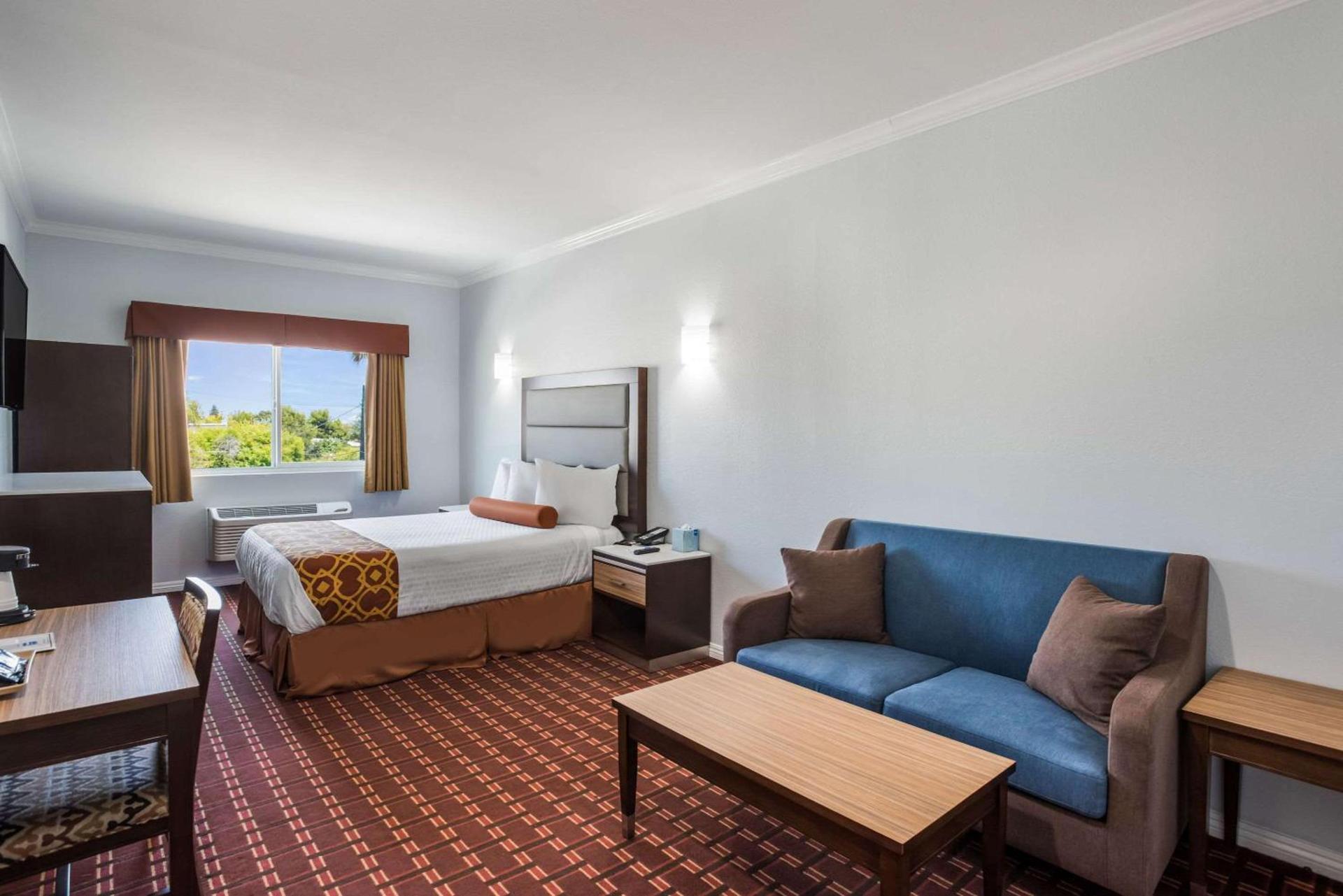 Rodeway Inn & Suites Pasadena photo 26