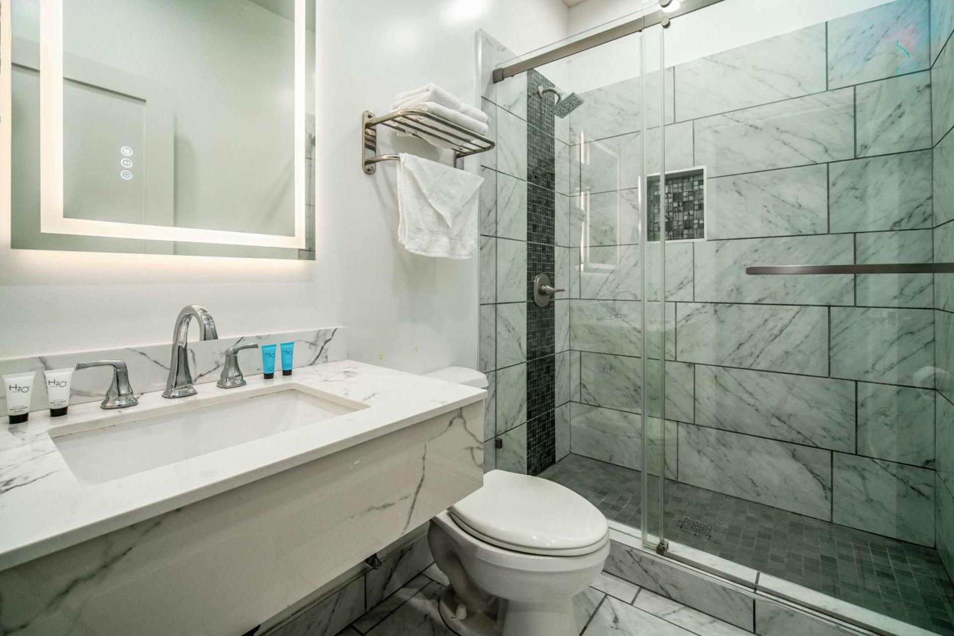 Rodeway Inn & Suites Pasadena photo 40