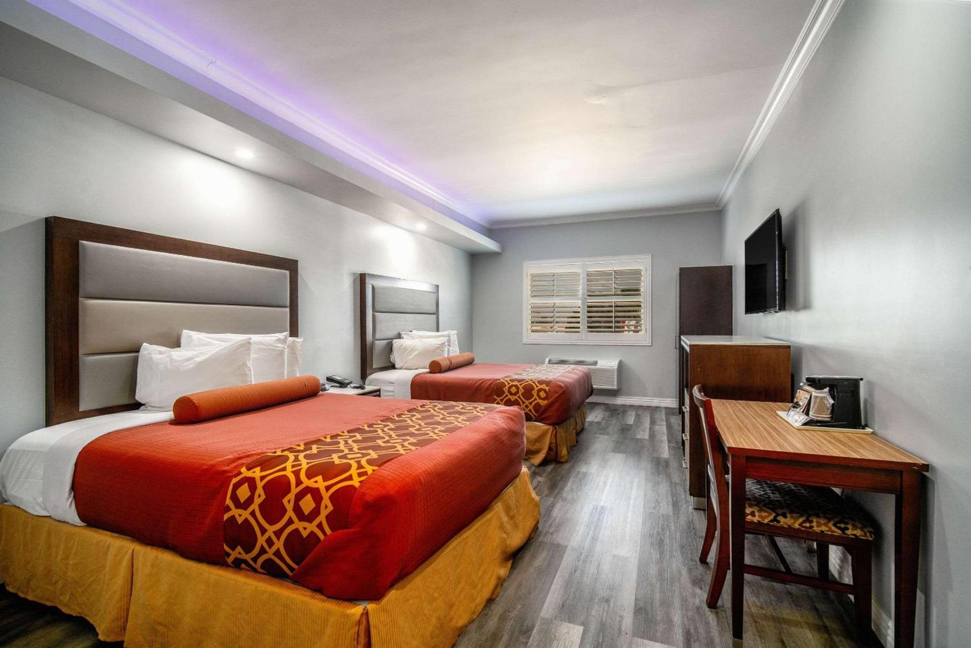 Rodeway Inn & Suites Pasadena photo 56