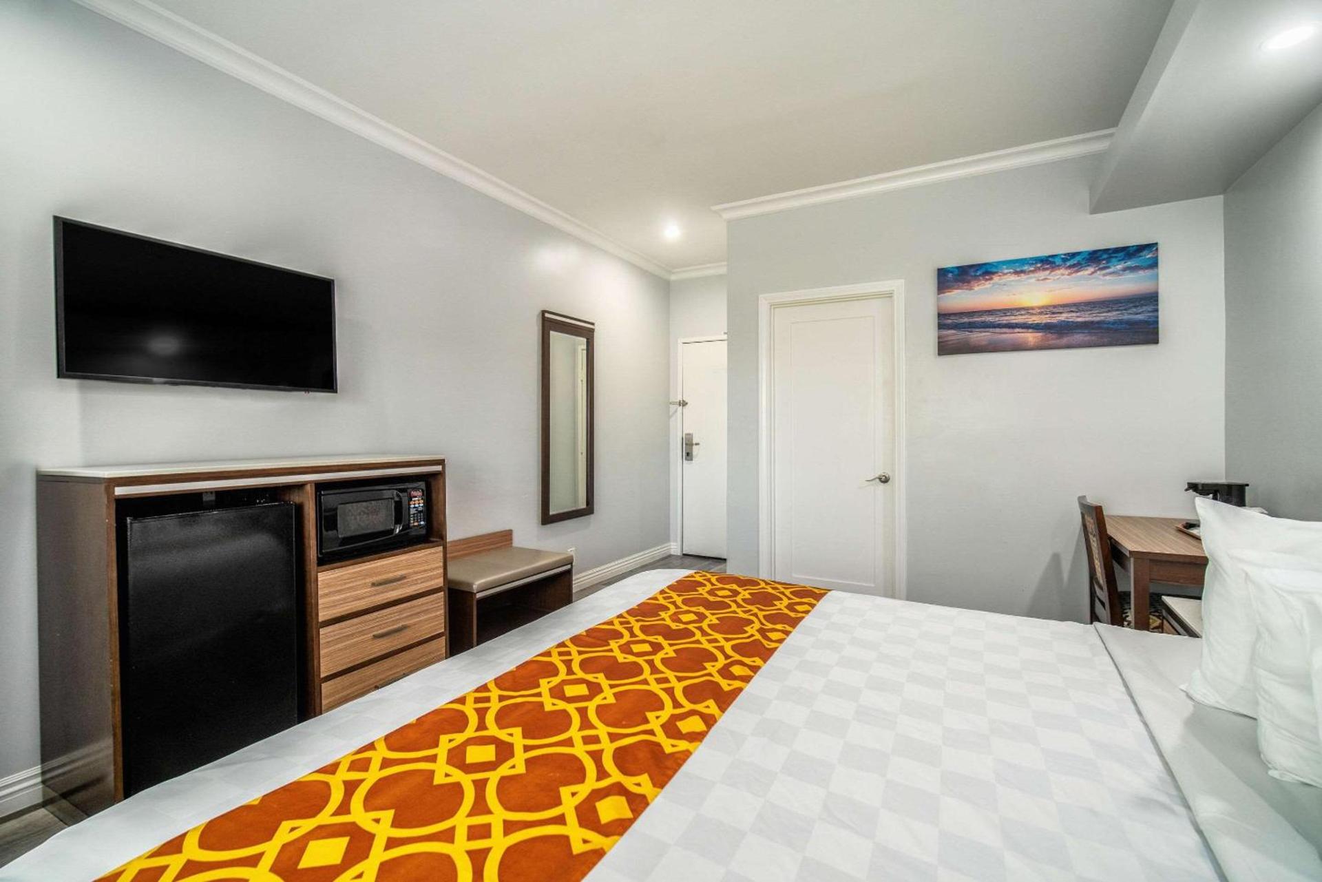 Rodeway Inn & Suites Pasadena photo 62