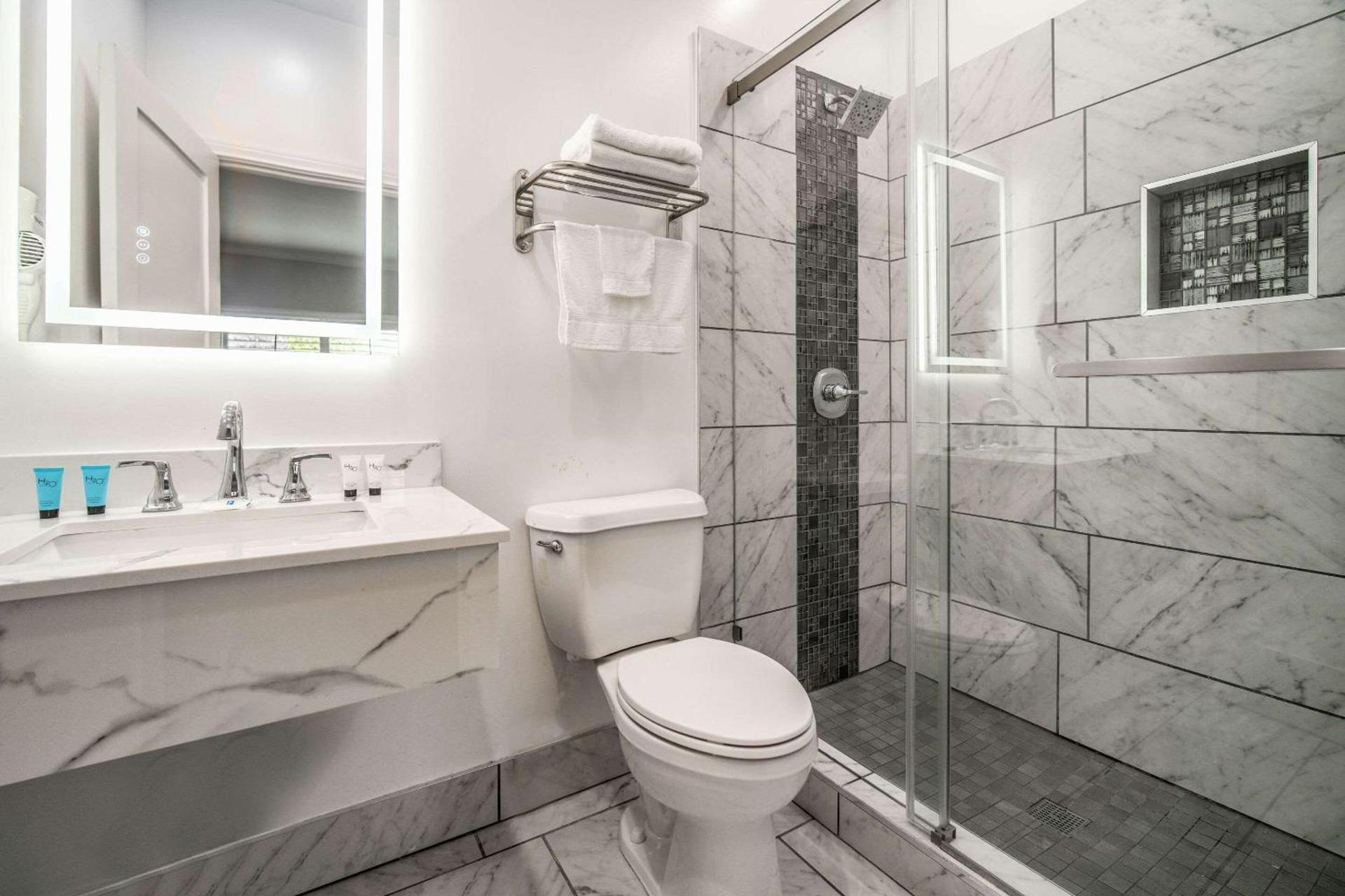 Rodeway Inn & Suites Pasadena photo 65