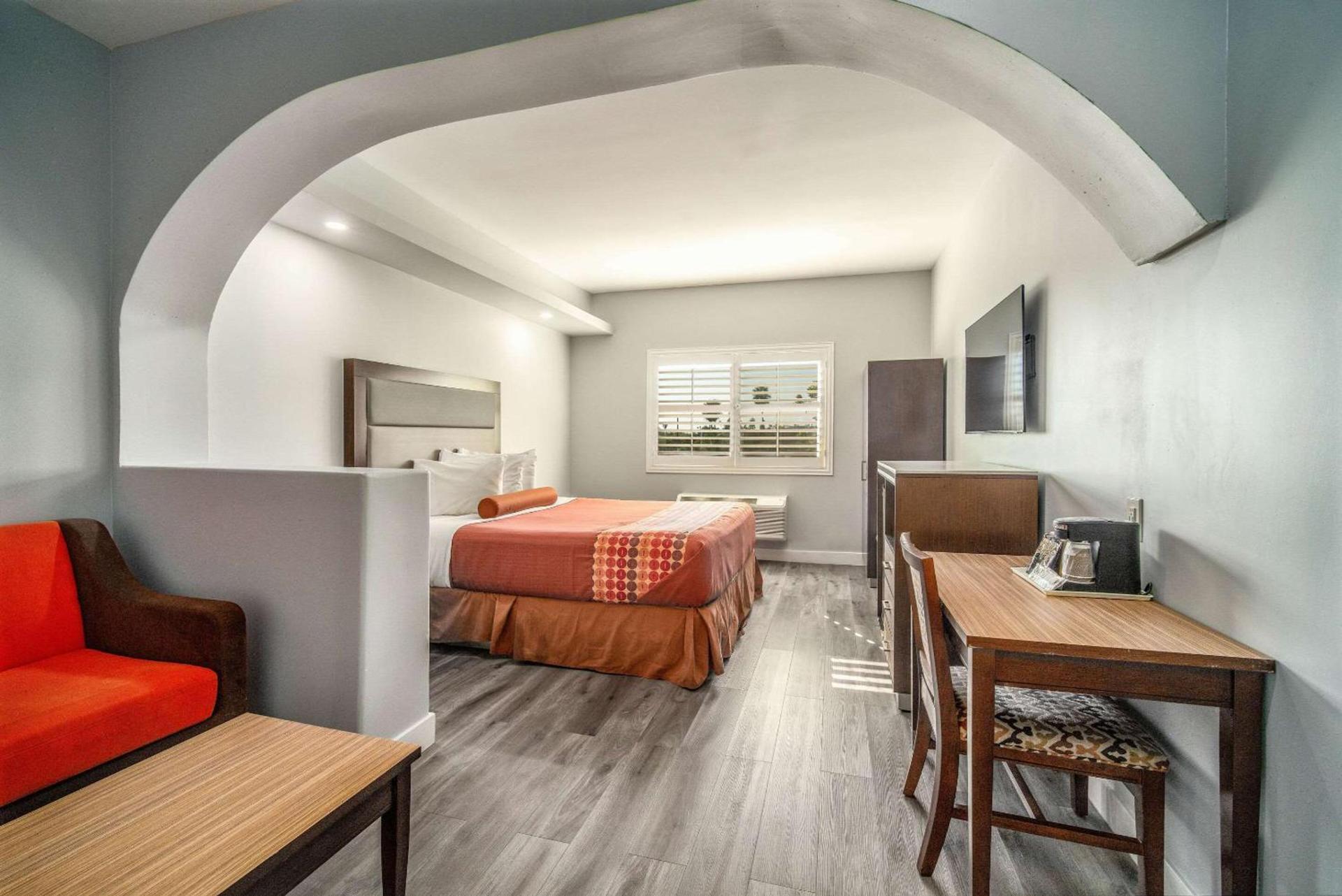 Rodeway Inn & Suites Pasadena photo 67