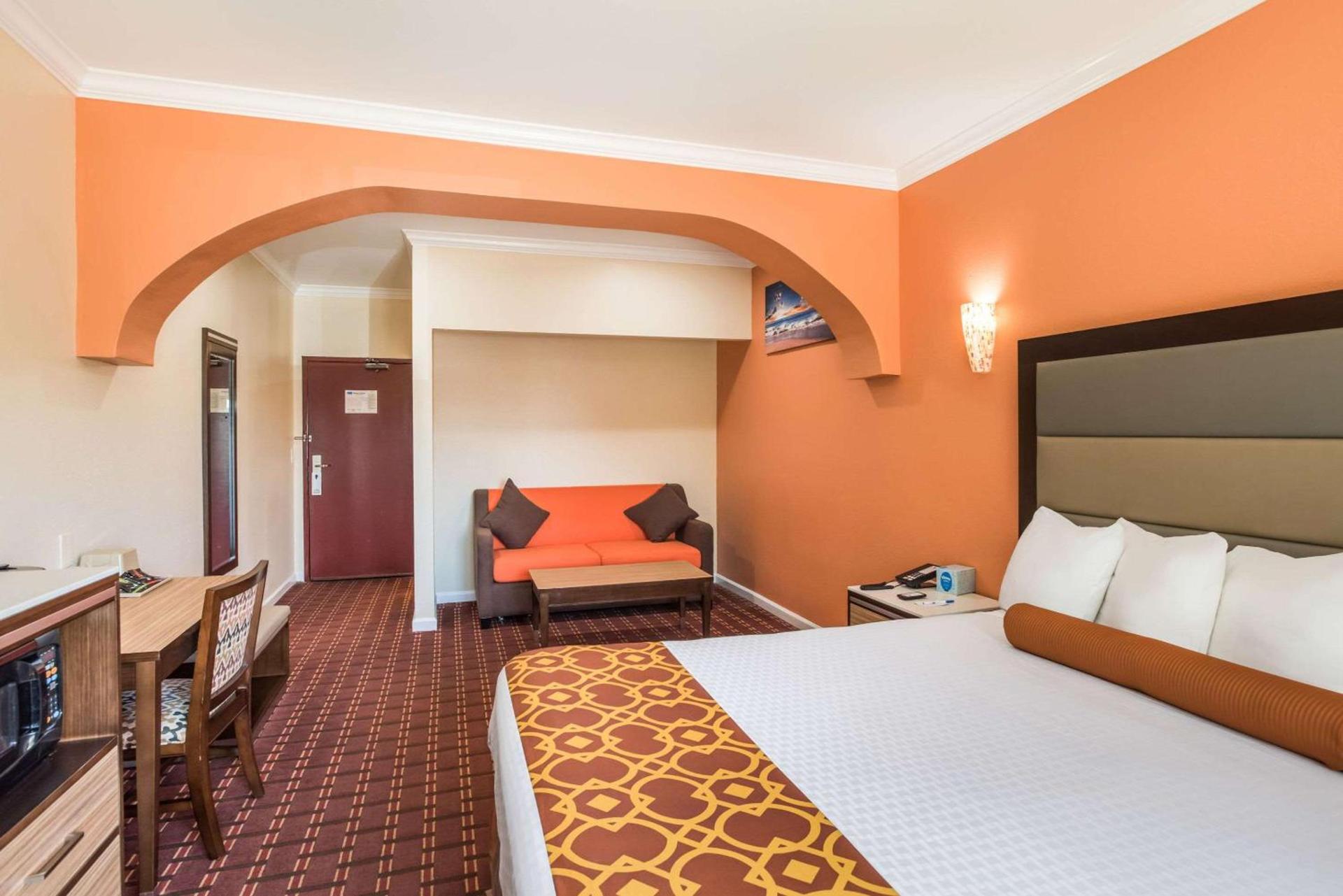 Rodeway Inn & Suites Pasadena photo 78