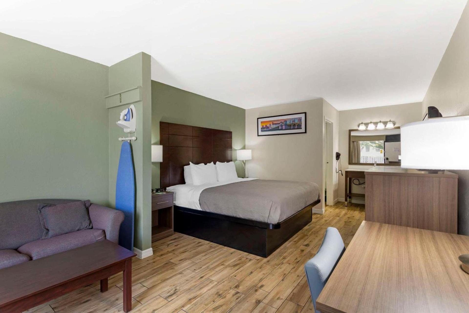 Quality Inn & Suites St Augustine Beach Area photo 23