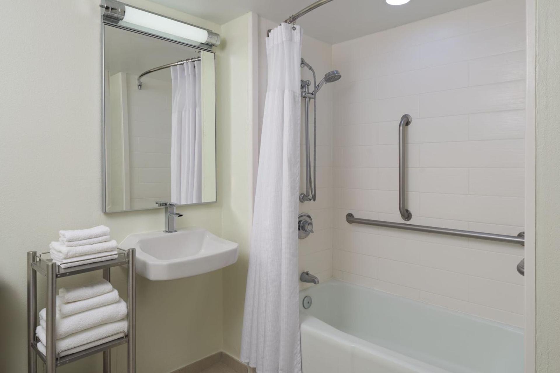 Delta Hotels by Marriott West Palm Beach photo 5