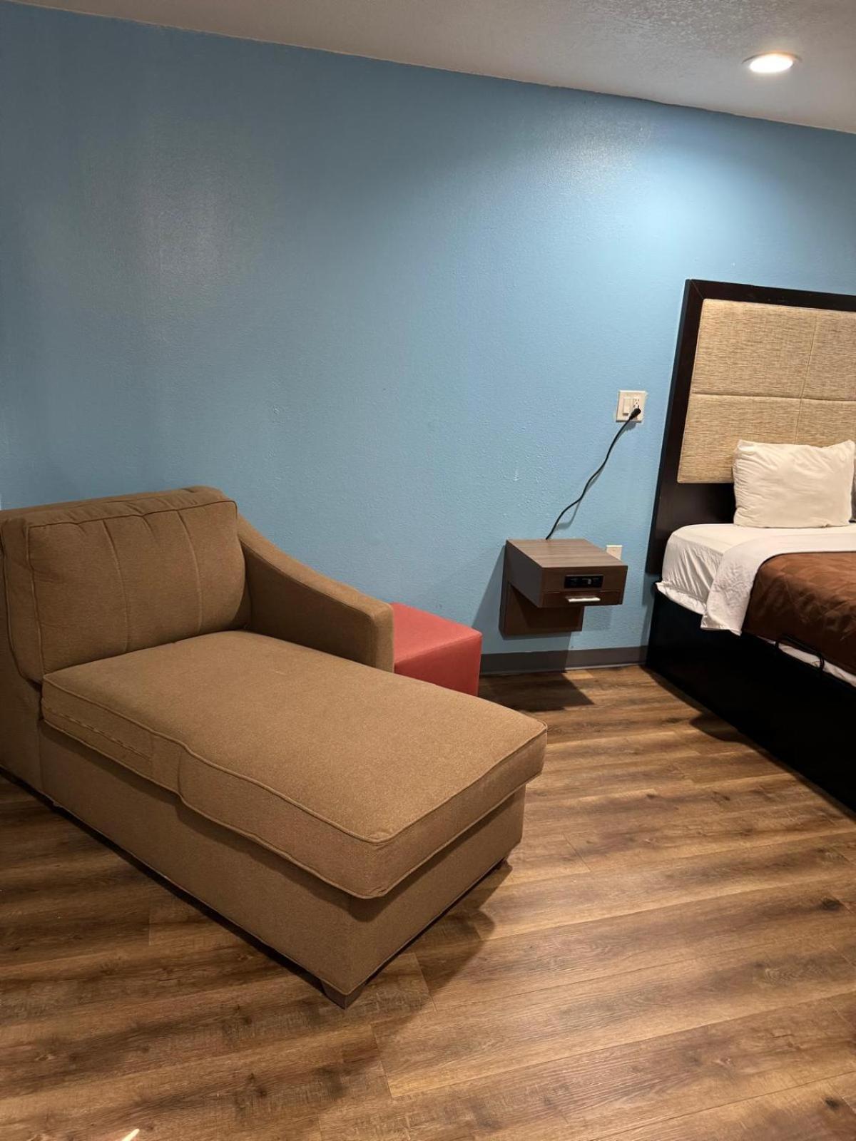 Executive Inn photo 20