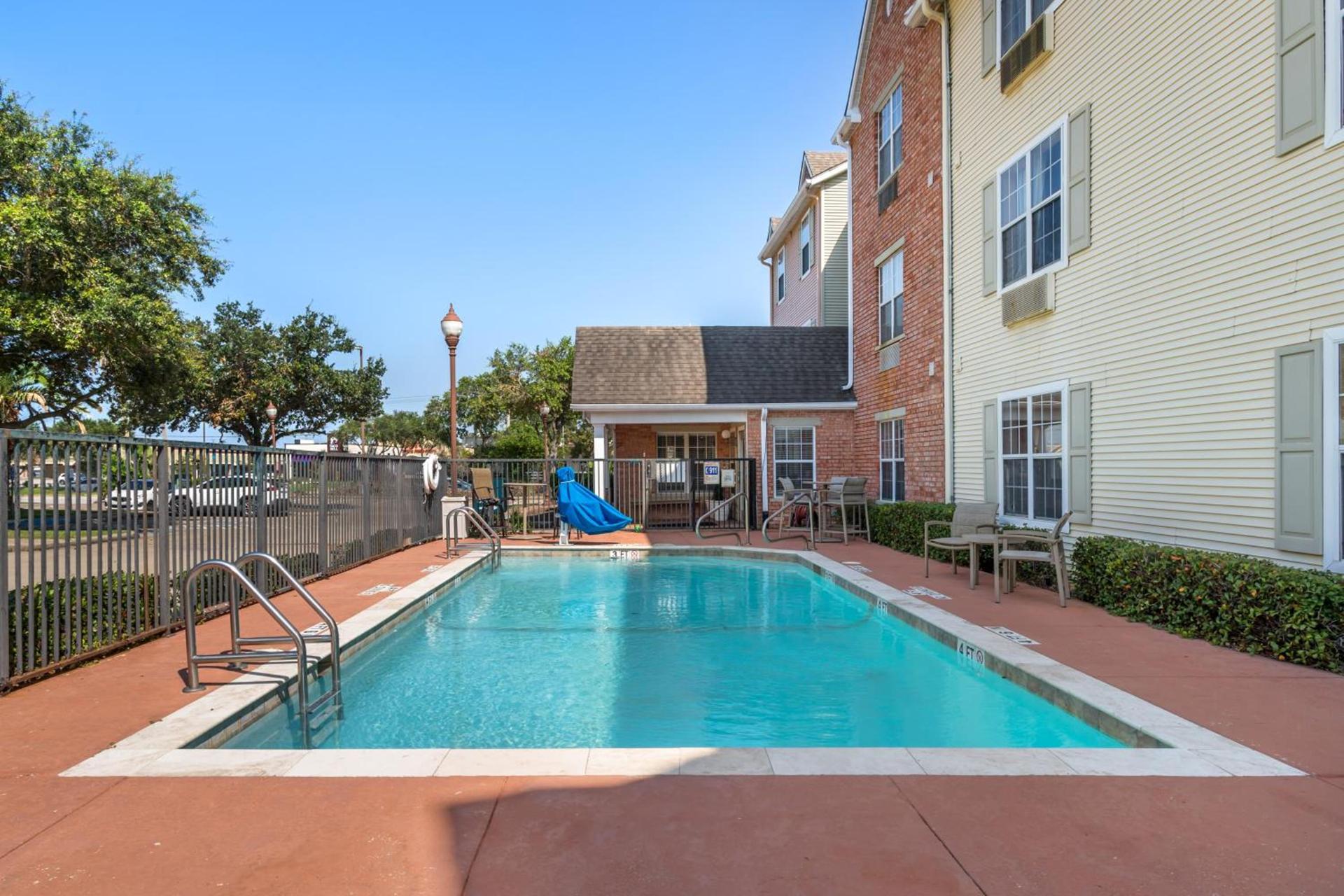 MainStay Suites Houston NASA-Clear Lake photo 10