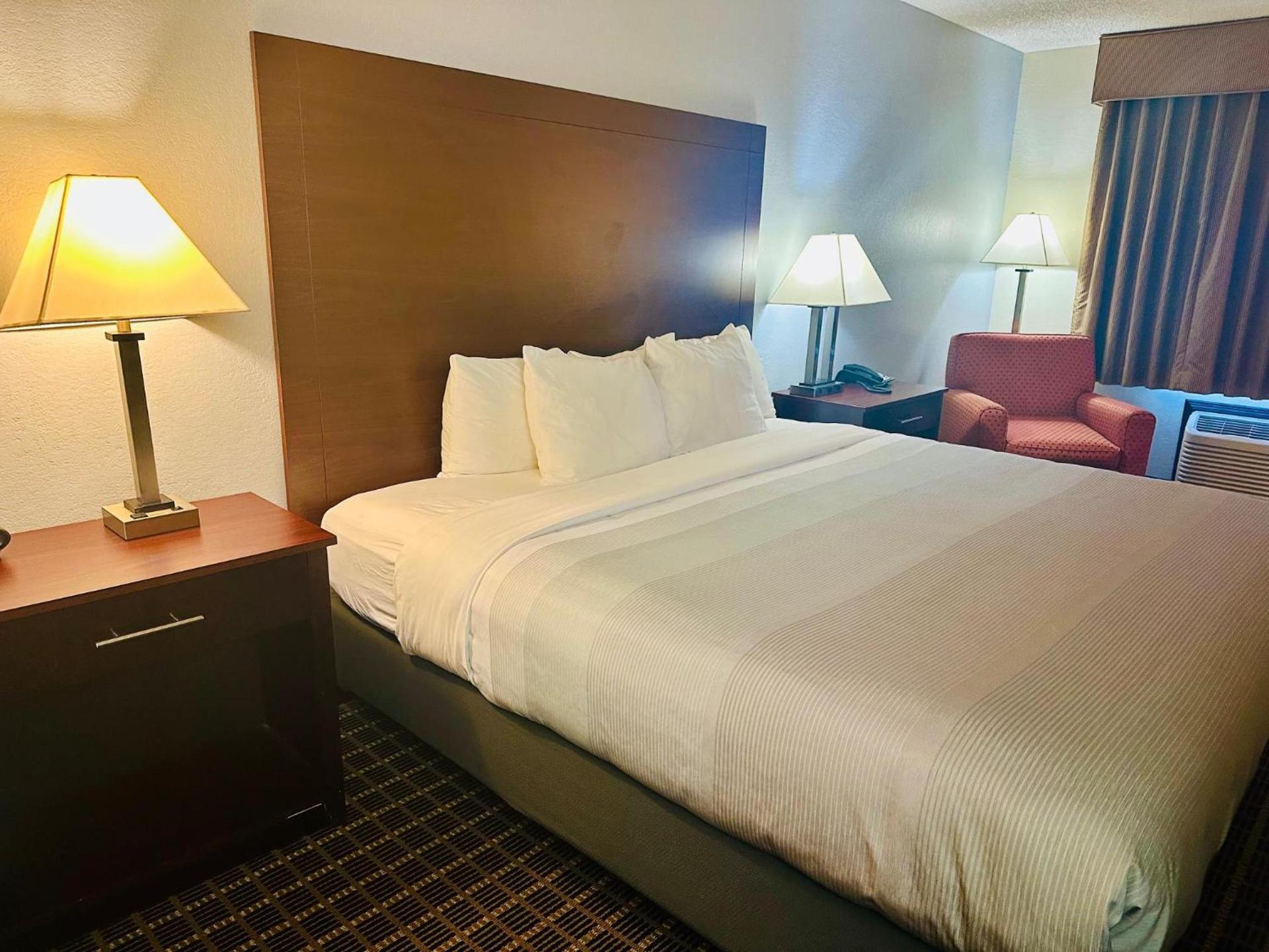 Quality Inn Plainfield - Indianapolis West photo 38