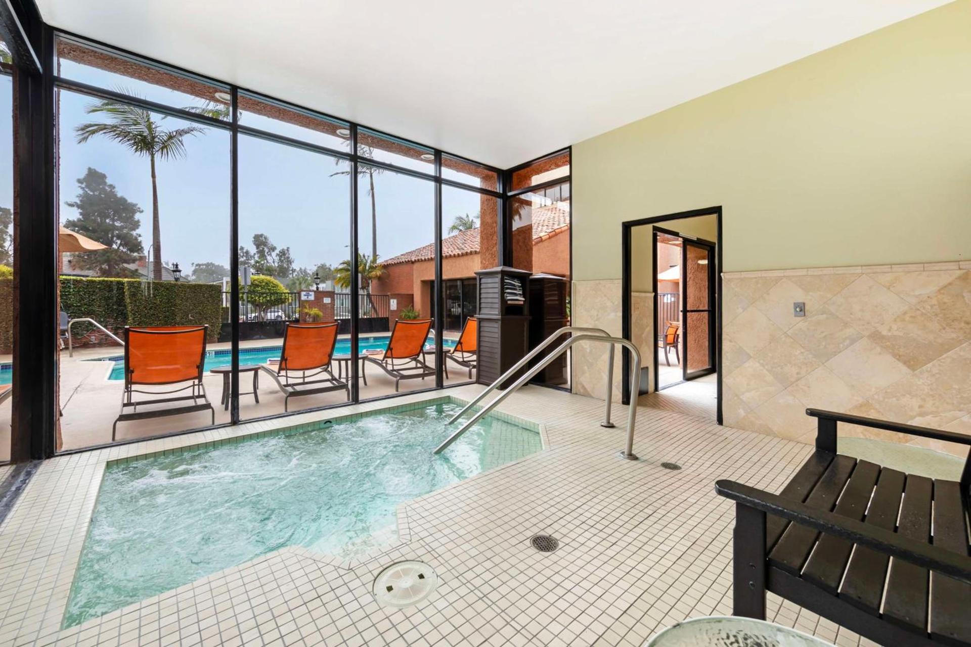 Best Western Plus Redondo Beach Inn photo 3