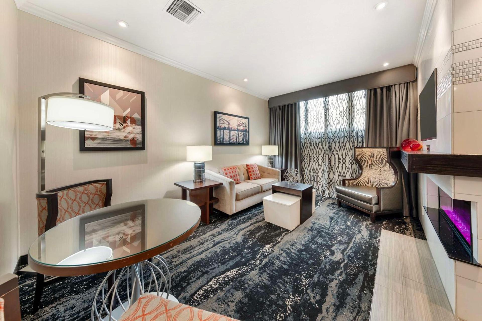 Best Western Plus Redondo Beach Inn photo 5