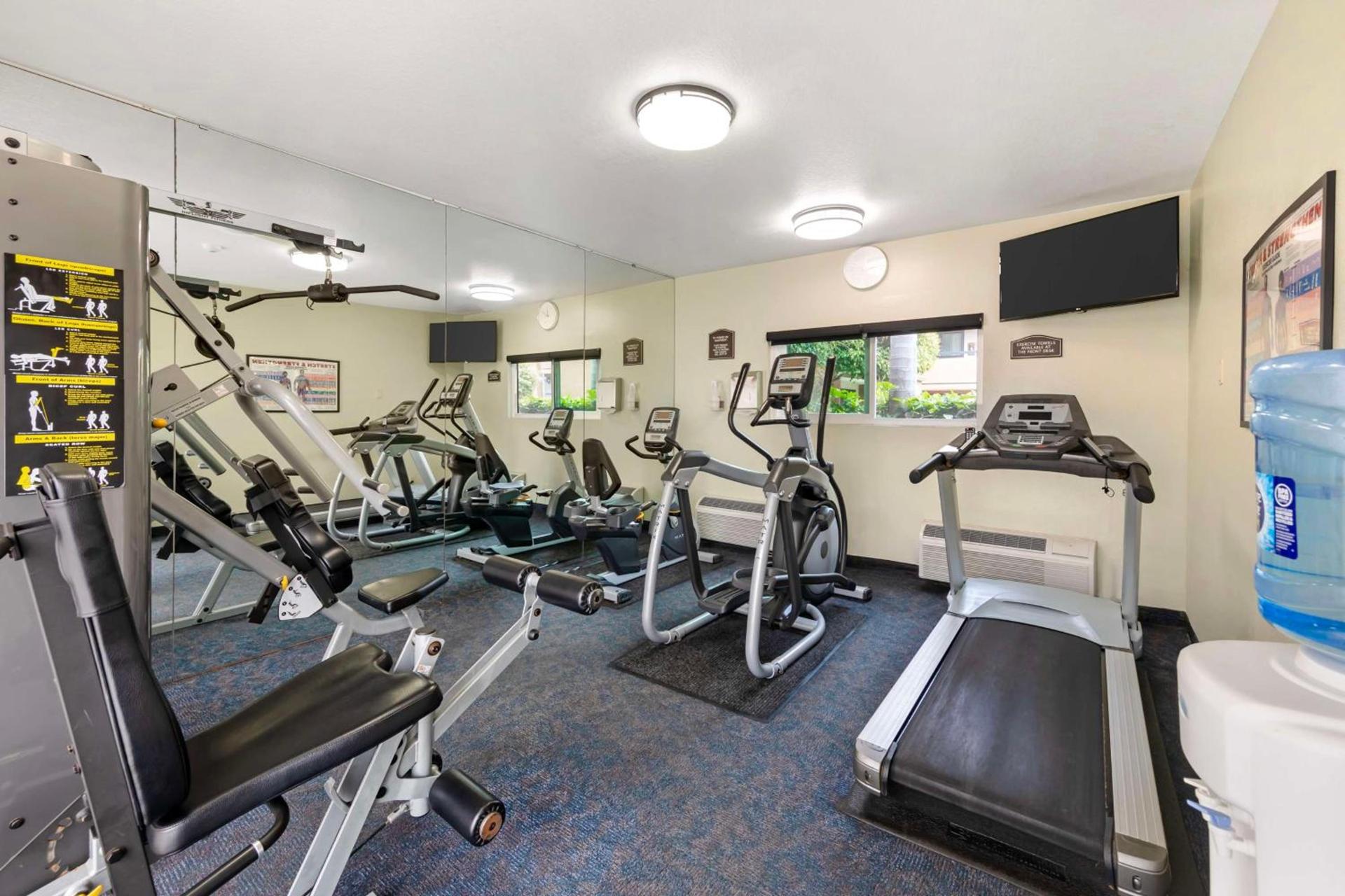 Best Western Plus Redondo Beach Inn photo 9