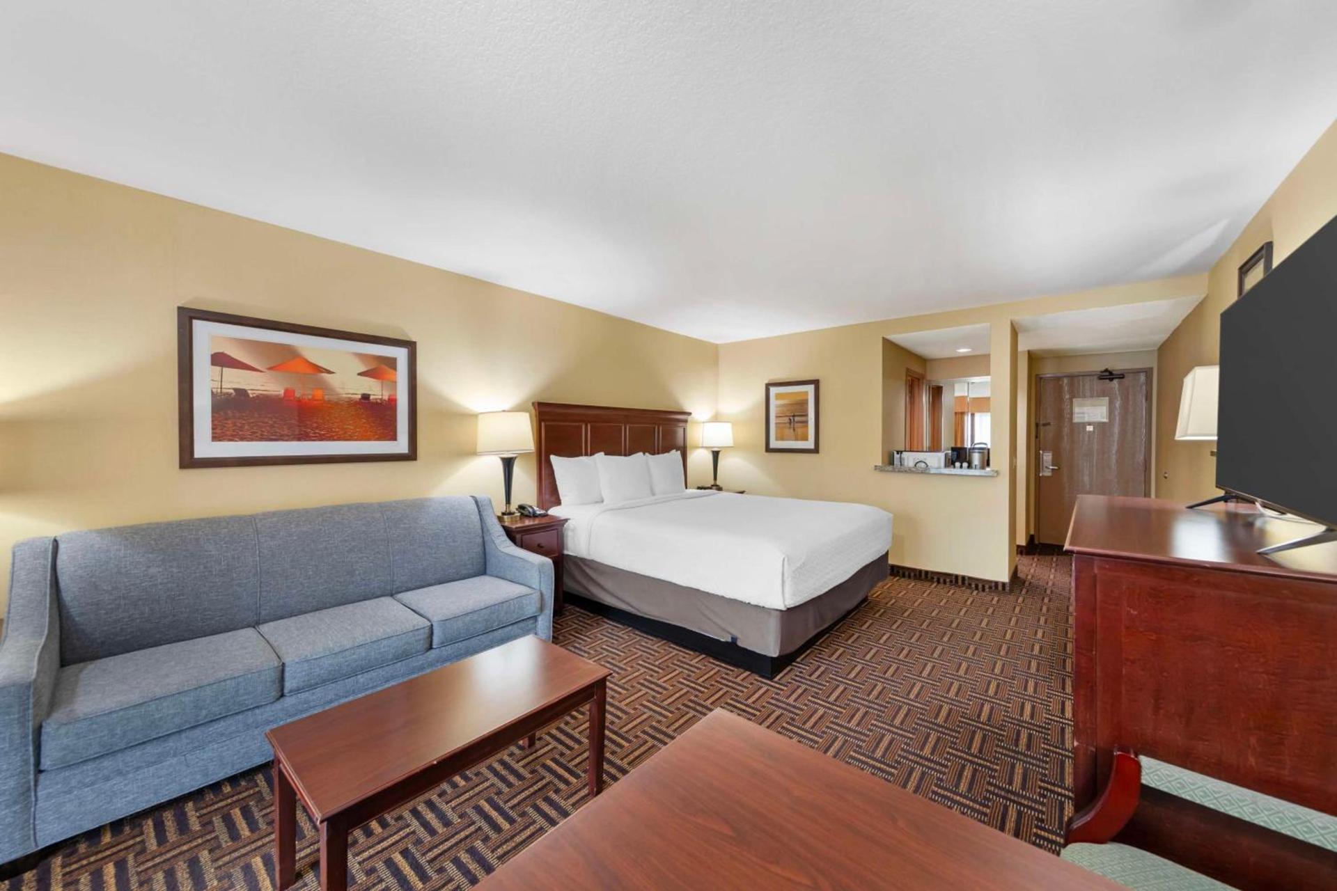 Best Western Plus Redondo Beach Inn photo 20