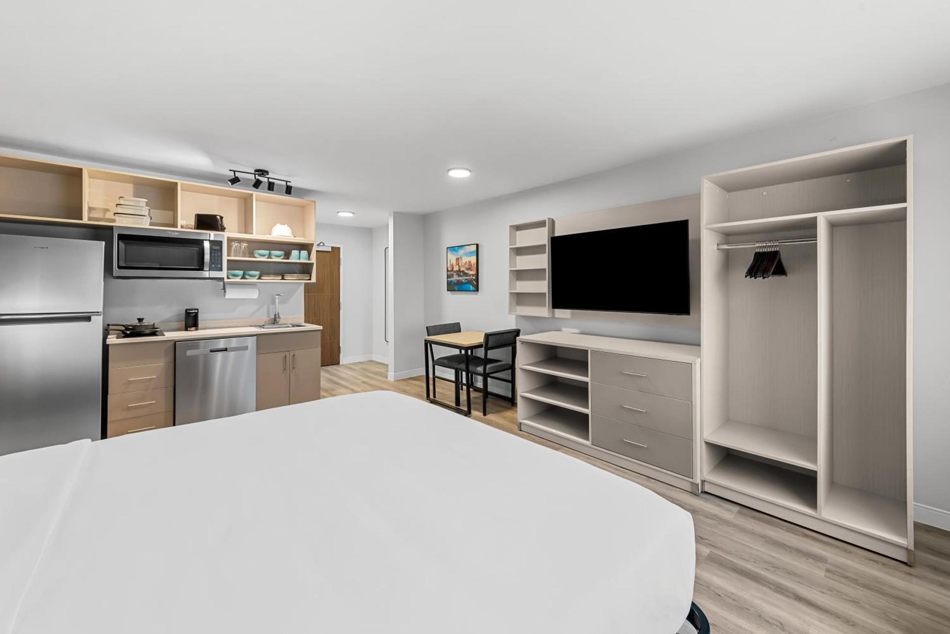 MainStay Suites Columbus North - Worthington photo 14