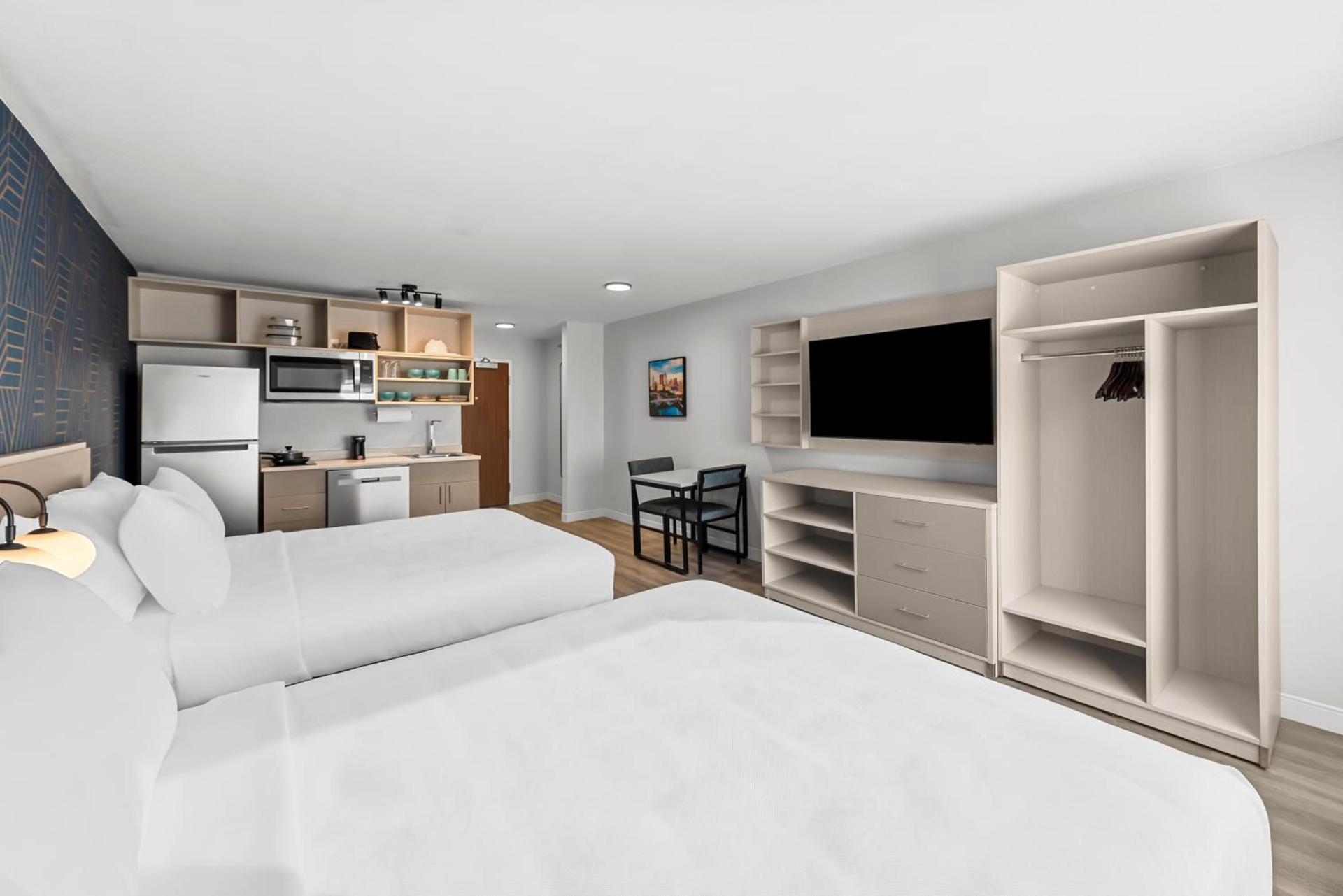 MainStay Suites Columbus North - Worthington photo 12