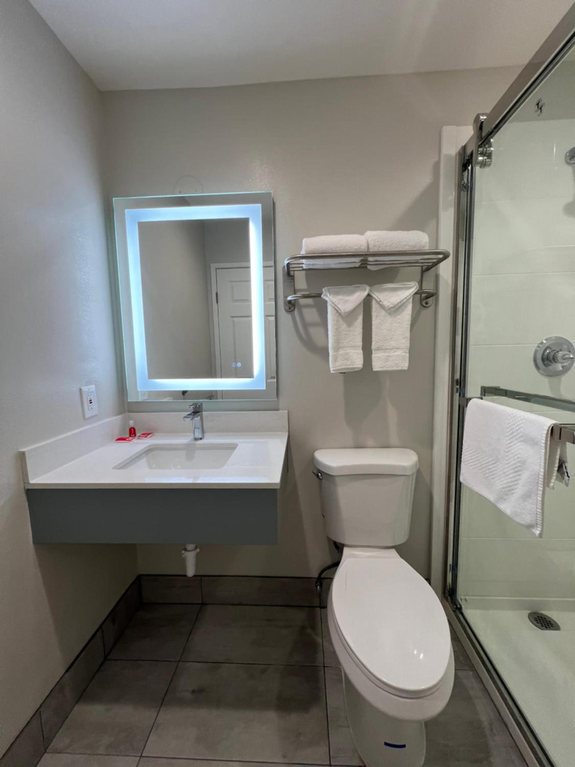 Quality Inn Tracy I-205 photo 16