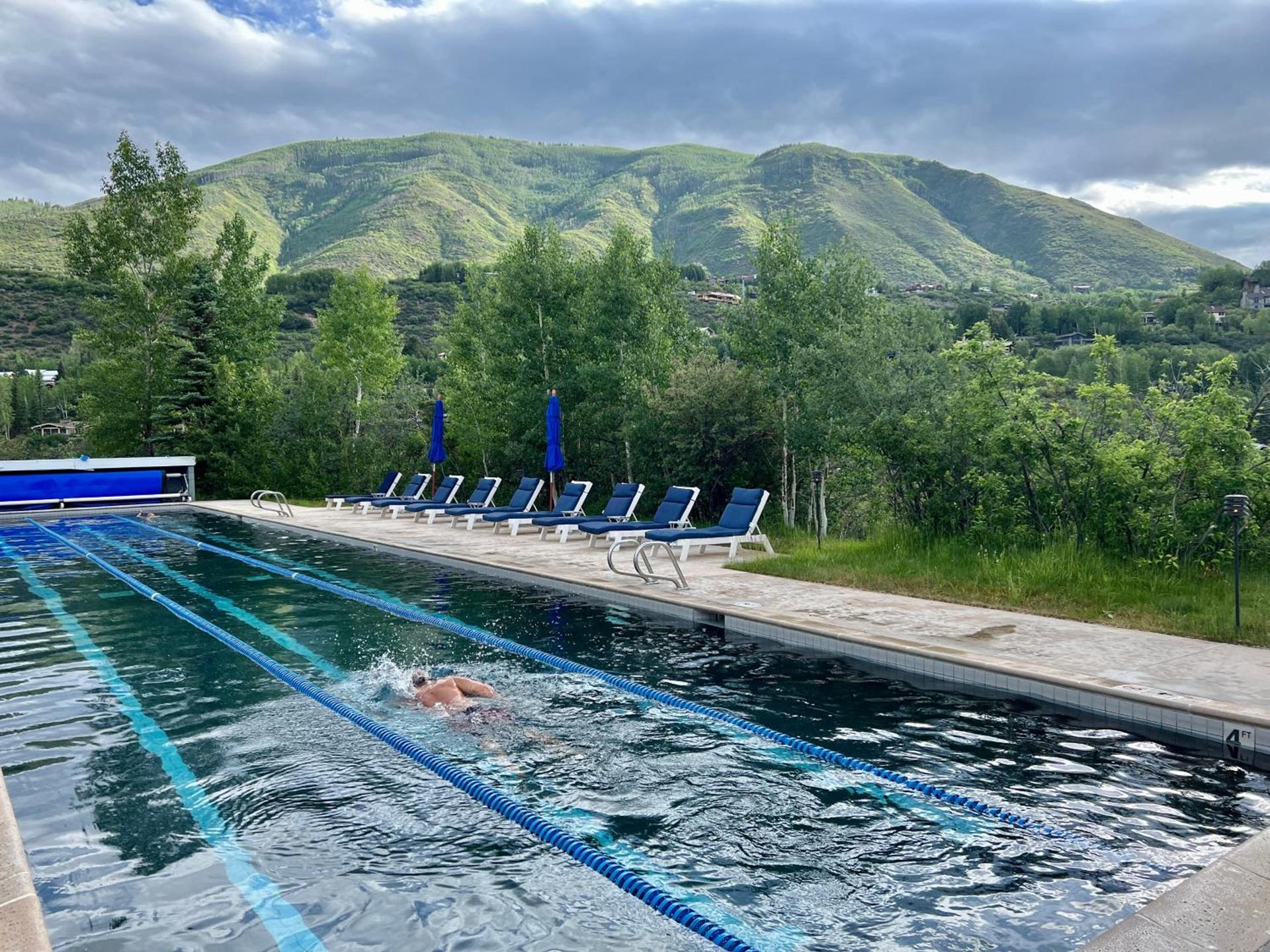 Aspen Meadows Resort photo 2