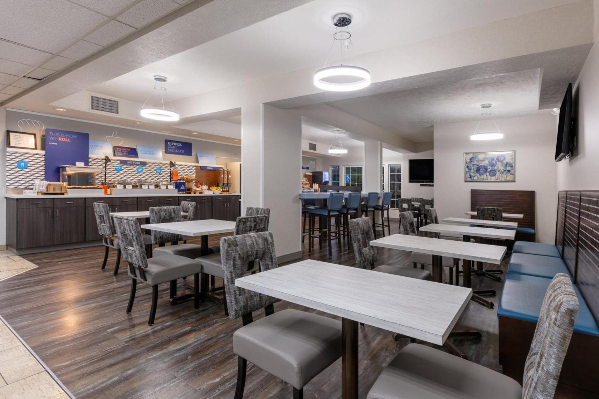 Holiday Inn Express Spokane-Valley by IHG photo 44