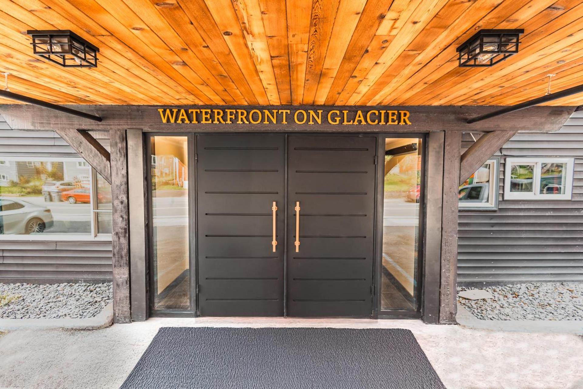 Waterfront on Glacier photo 83