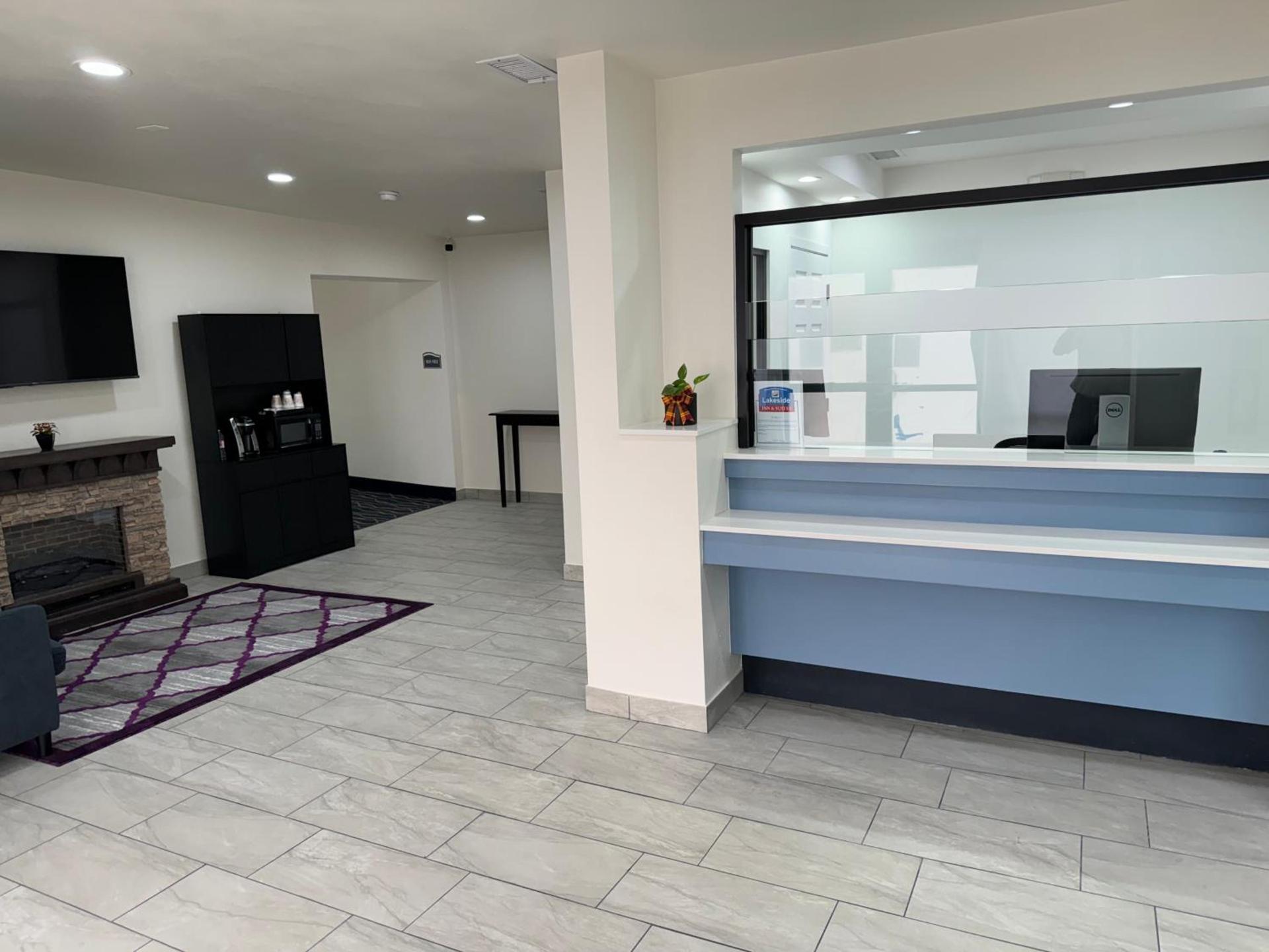 Lakeside Inn and Suites photo 30