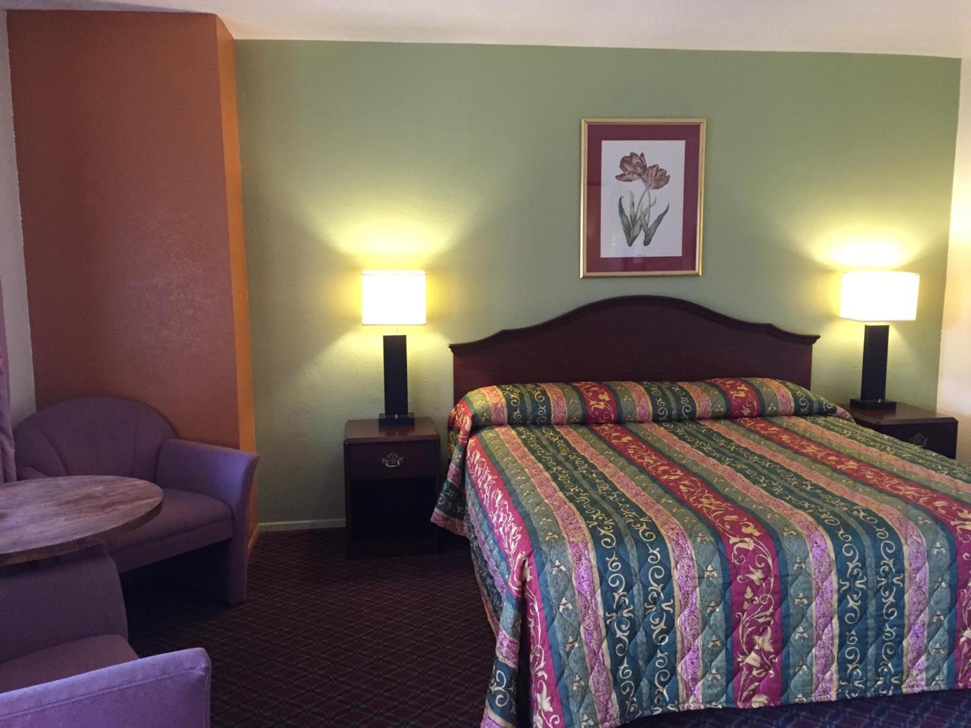 Hacienda Motel photo 21
