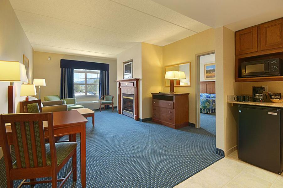 Wingate by Wyndham Ellicottville photo 23