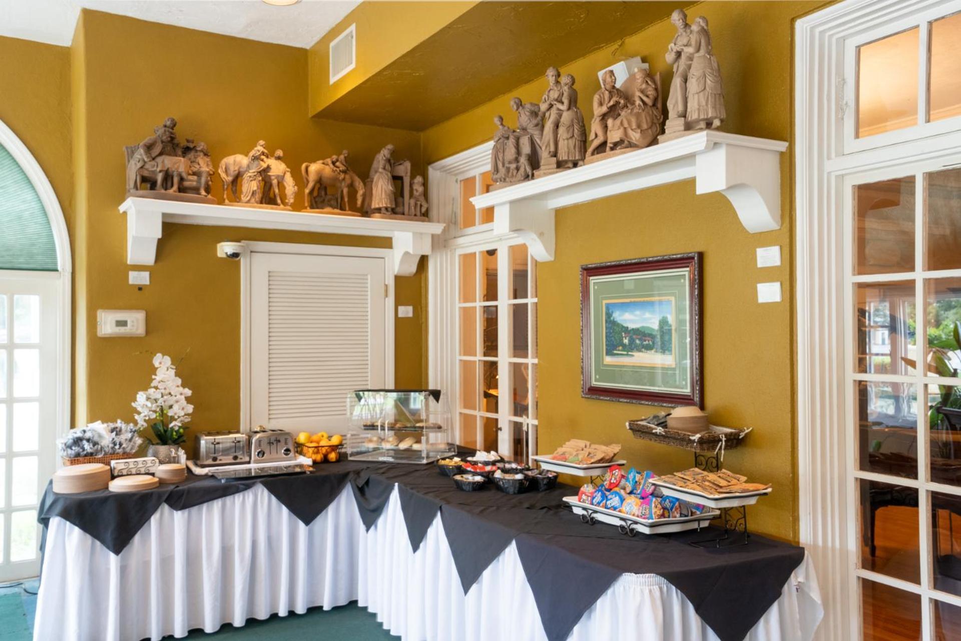 Lake Lure Inn and Spa photo 10
