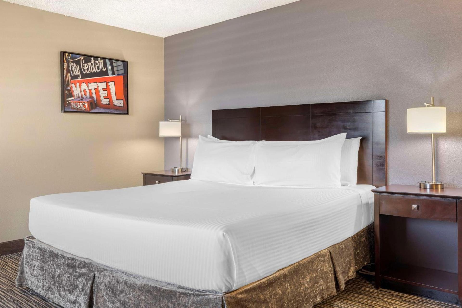 Best Western McCarran Inn photo 18