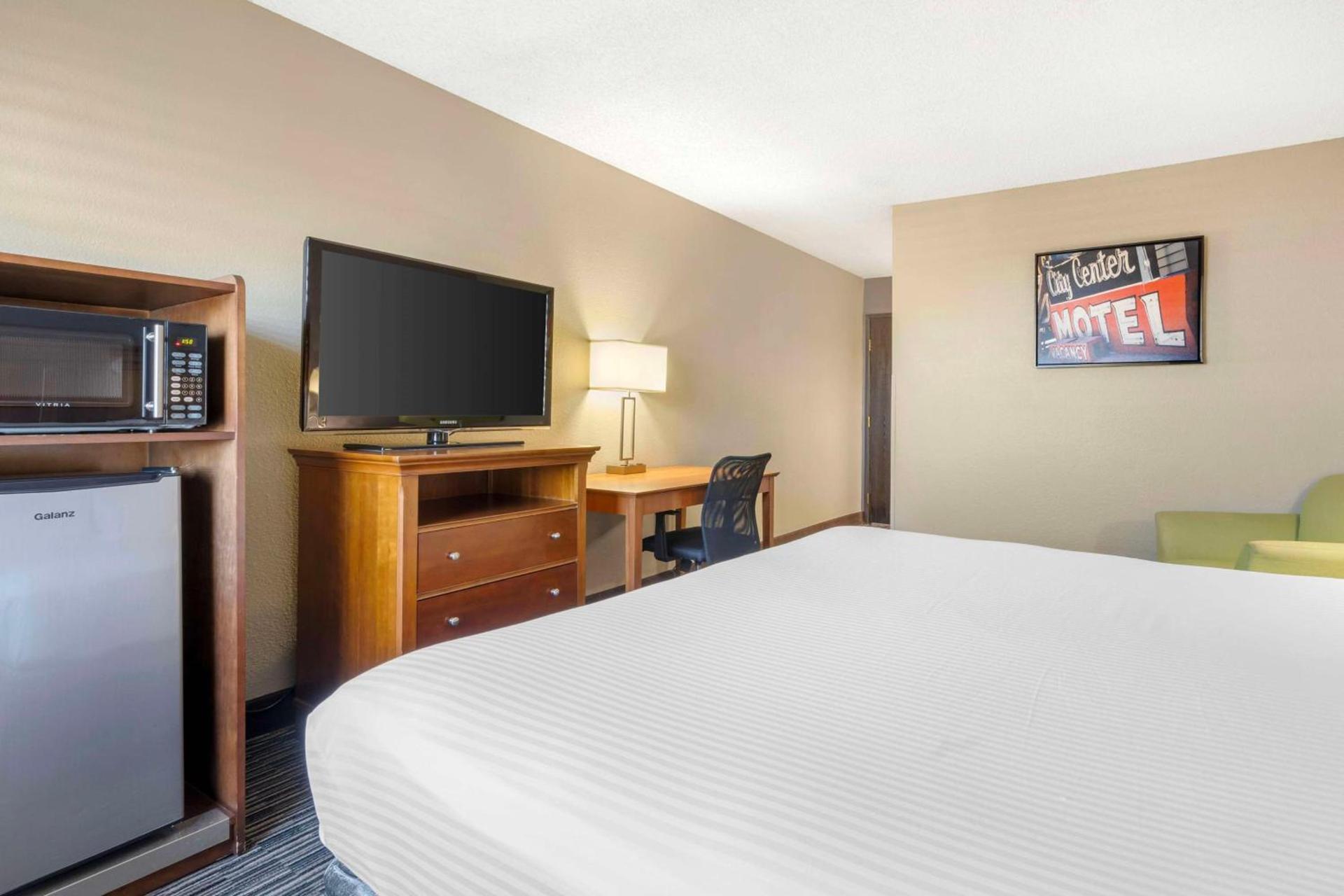 Best Western McCarran Inn photo 26