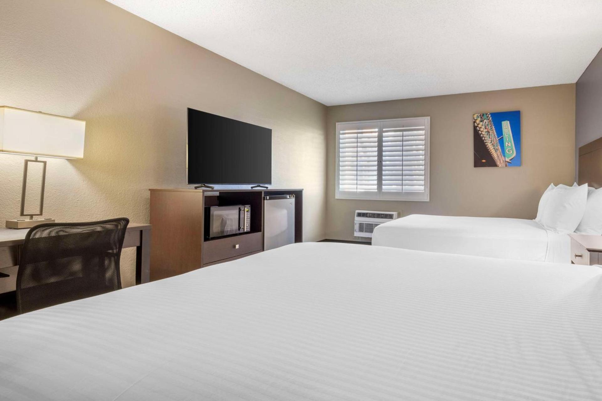 Best Western McCarran Inn photo 31