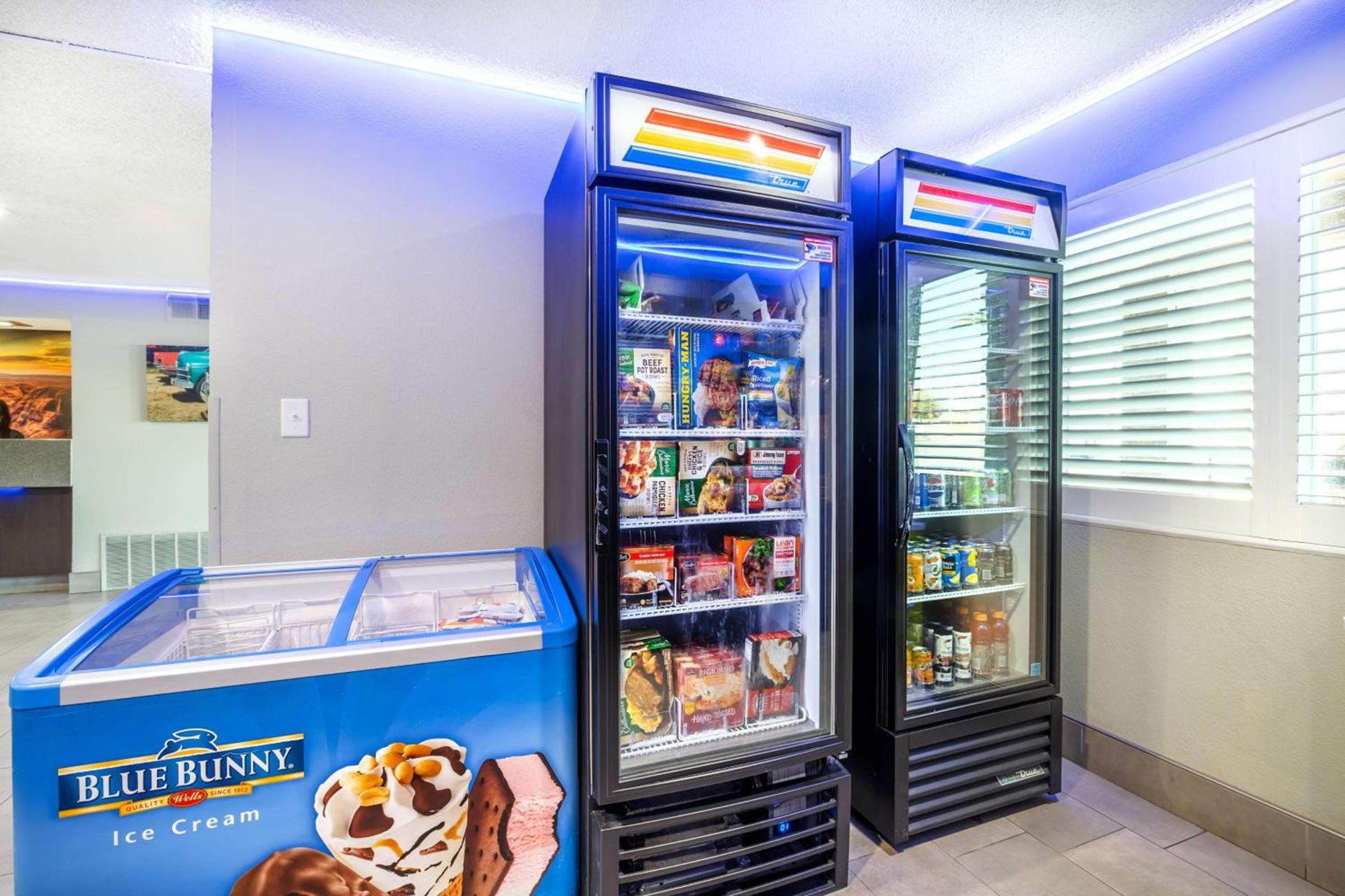 Best Western McCarran Inn photo 42
