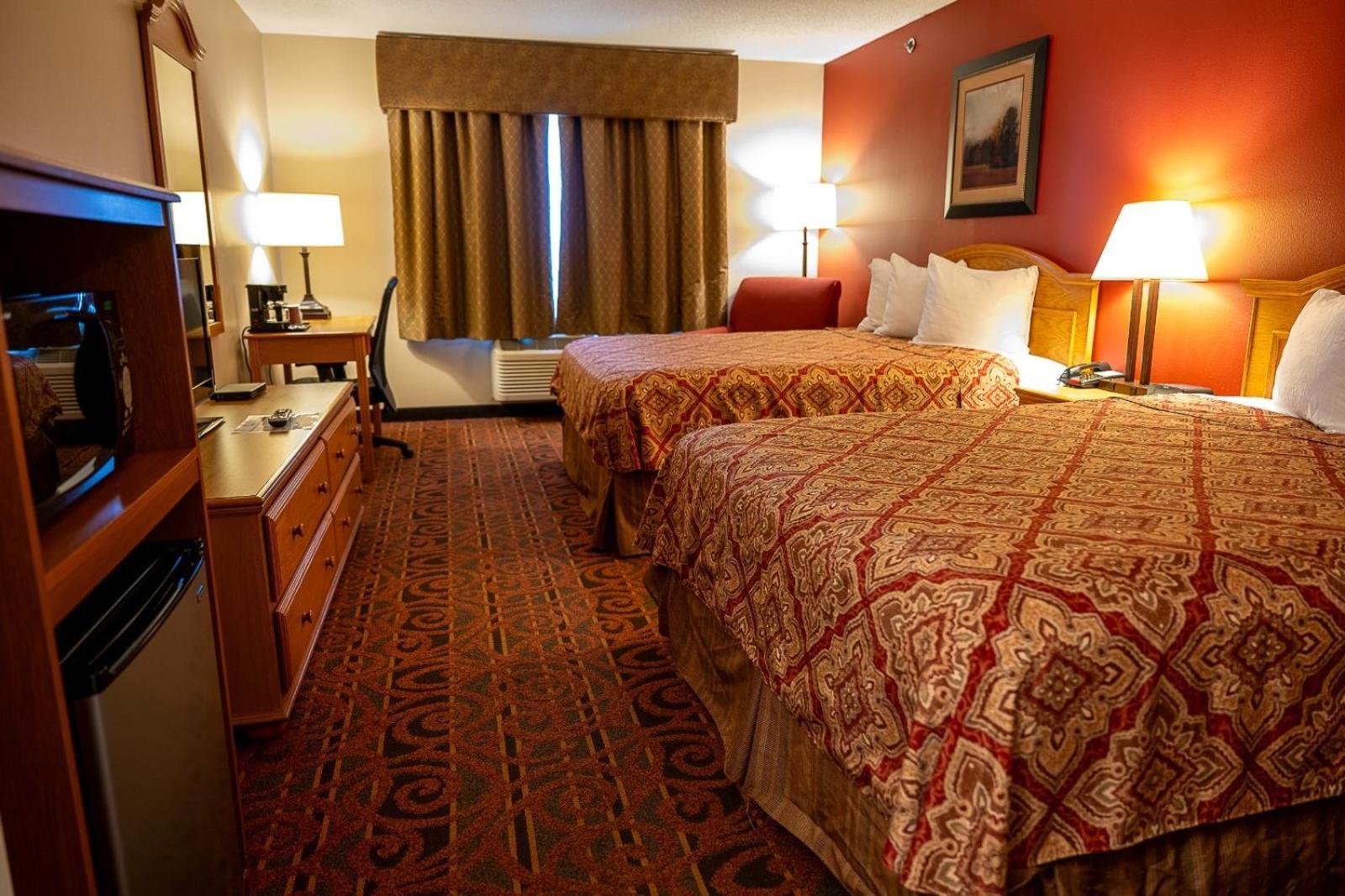 Savanna Inn & Suites photo 27