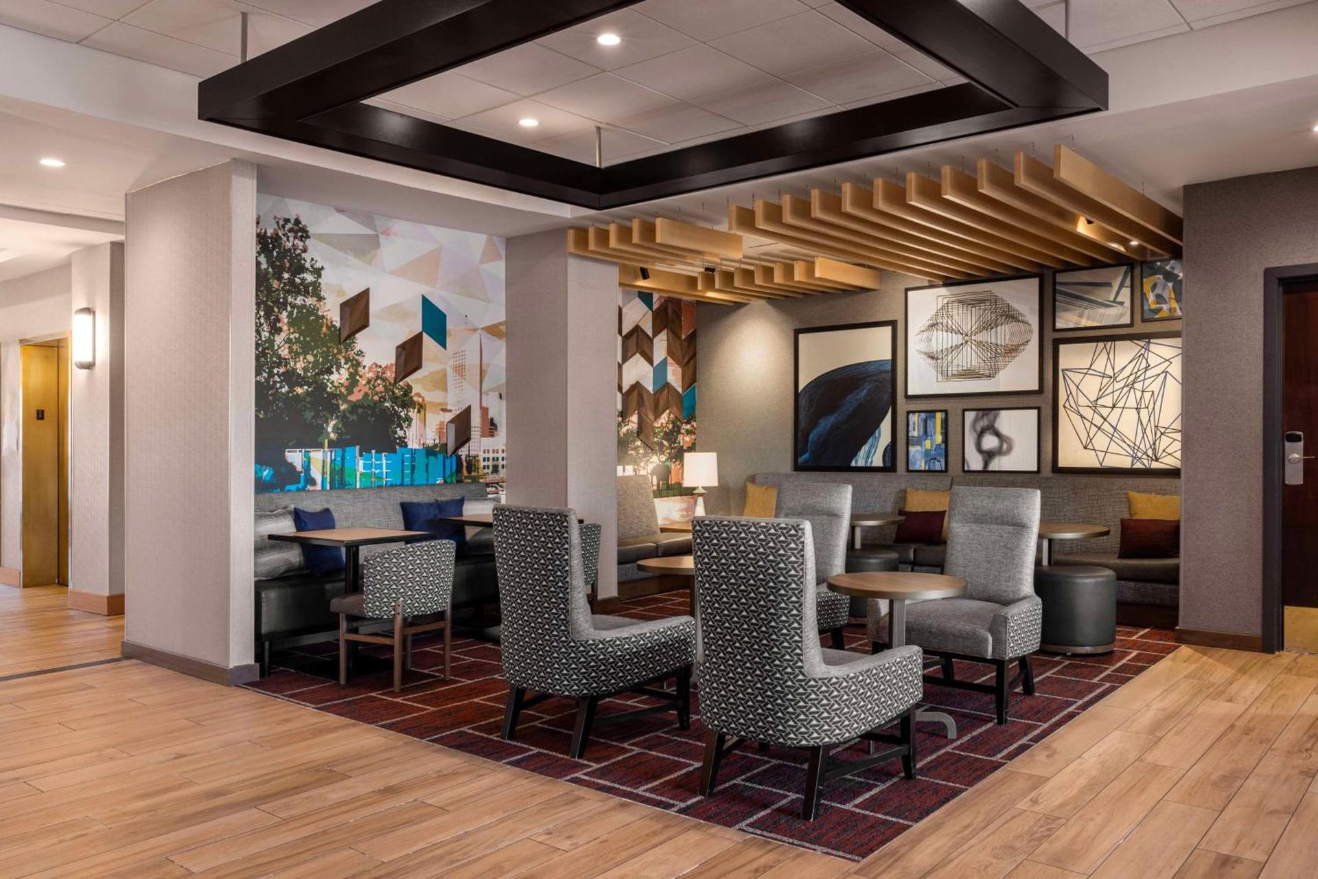 Hyatt Place Indianapolis Airport photo 3