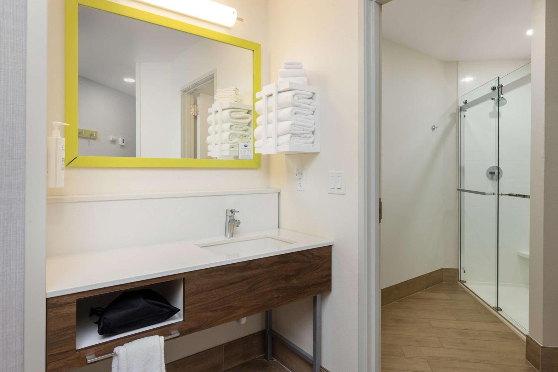 Hampton Inn Kalispell photo 26