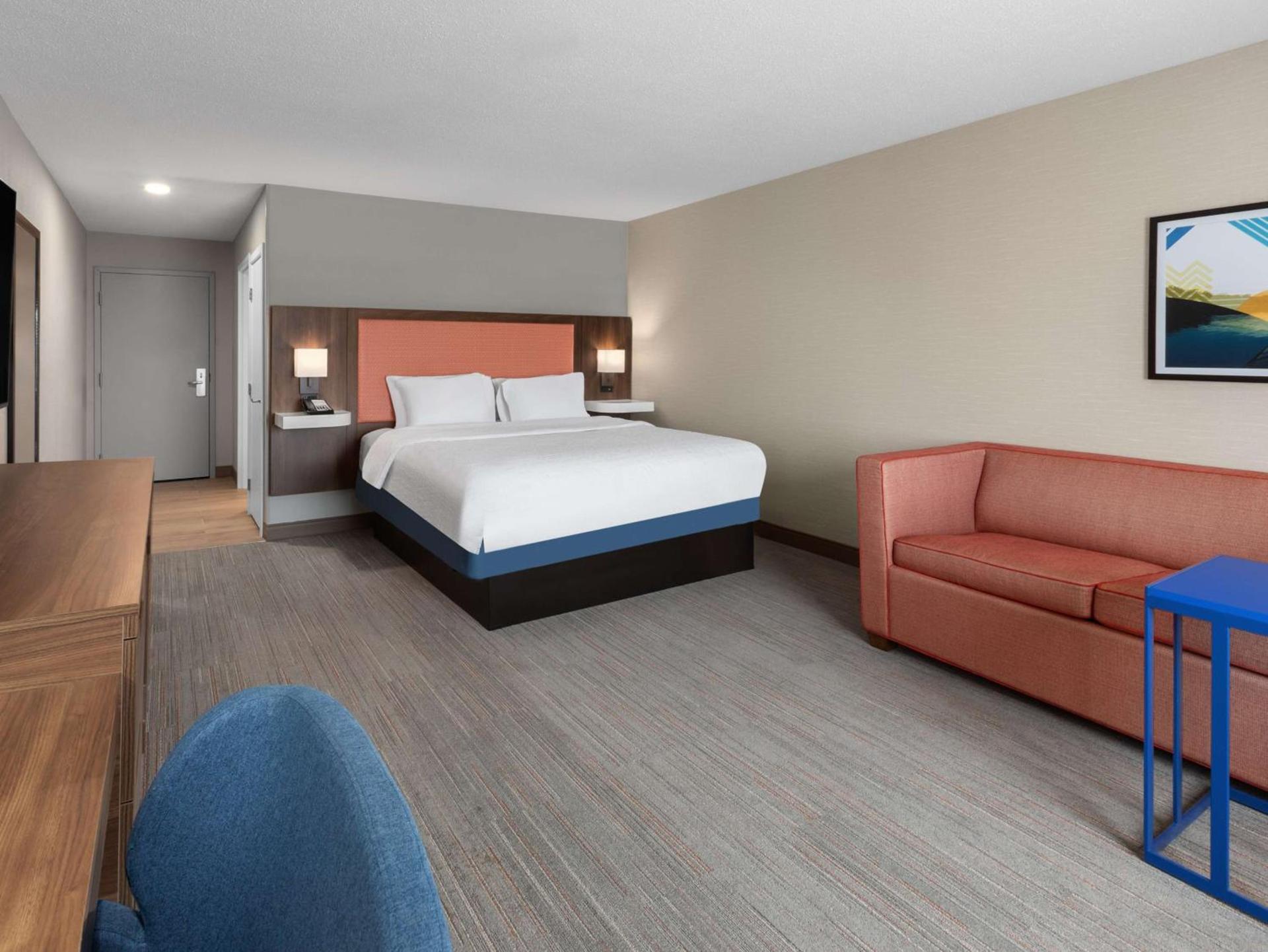 Hampton Inn & Suites Saginaw photo 30