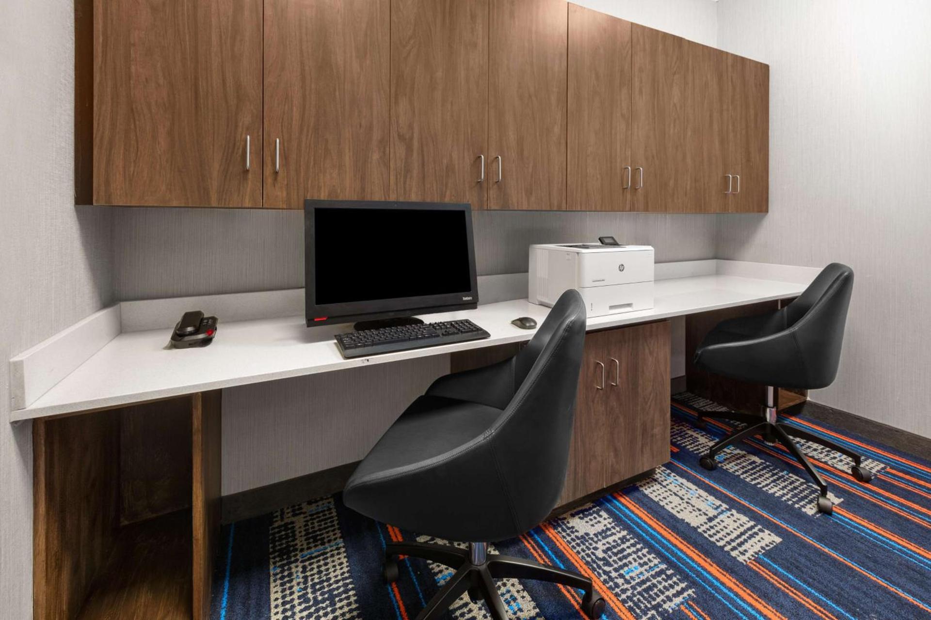 Hampton Inn & Suites Saginaw photo 44