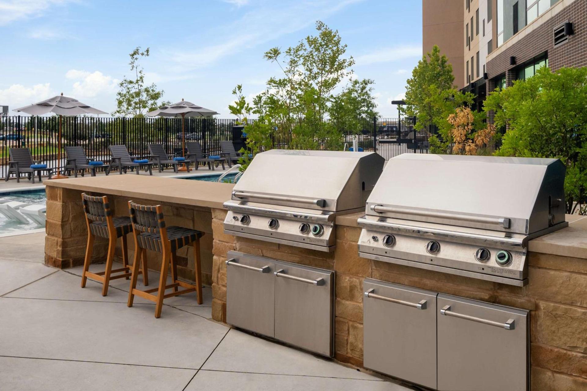 Homewood Suites By Hilton Grand Prairie At EpicCentral photo 2