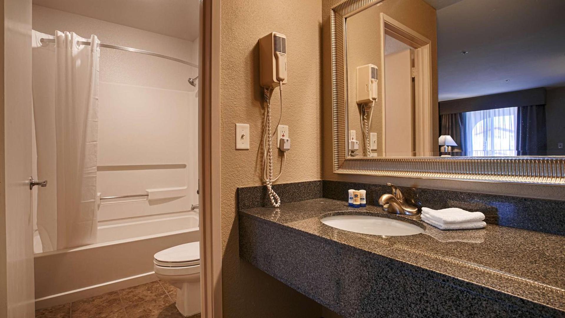 Best Western Willows Inn photo 15