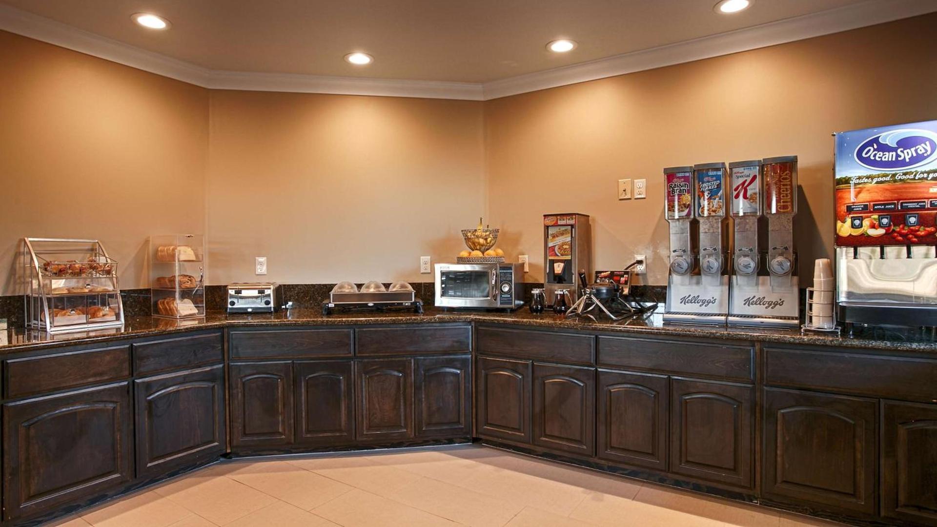 Best Western Willows Inn photo 19