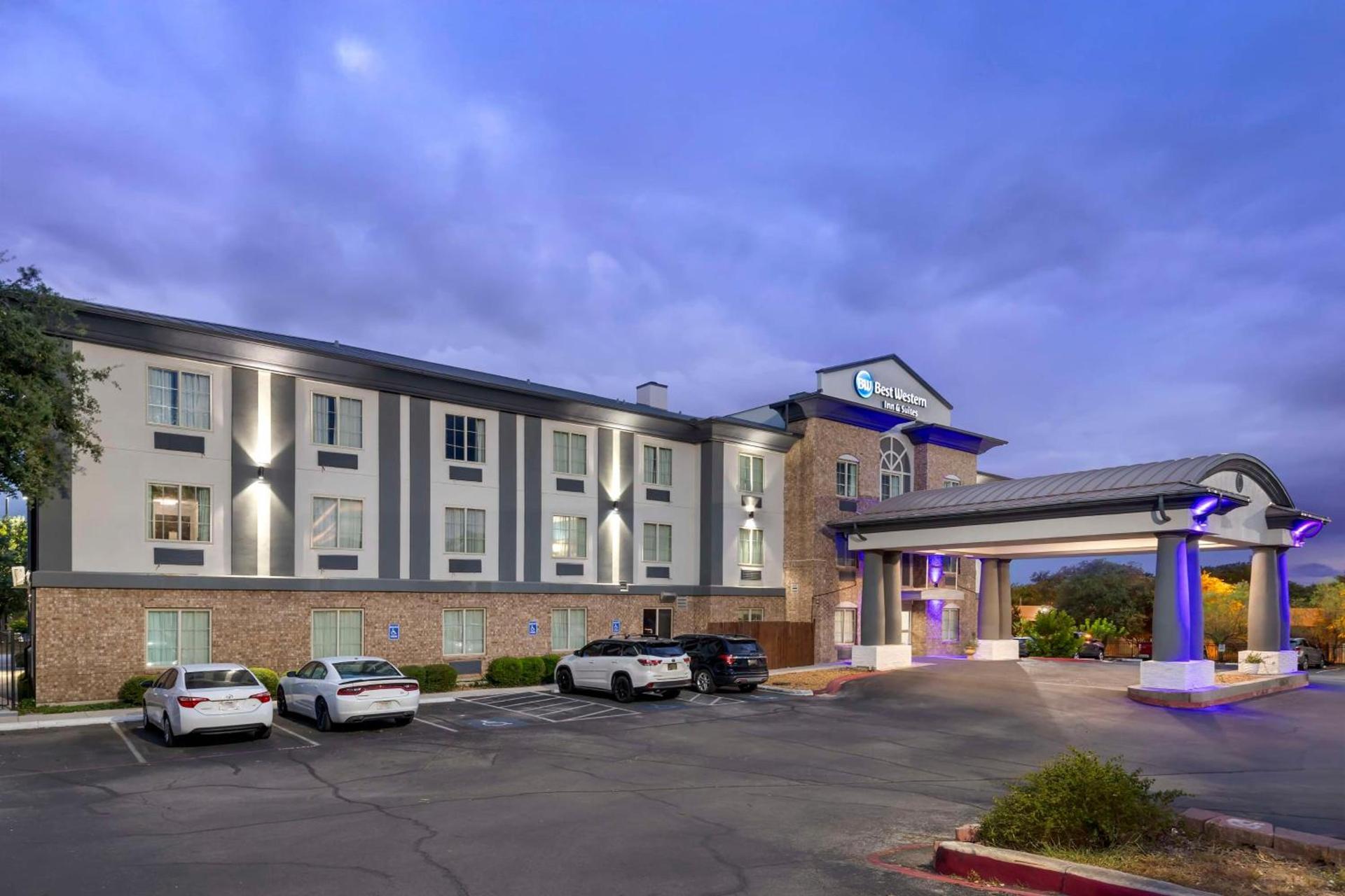 Best Western Medical Center North Inn & Suites Near Six Flags — hotel in San Antonio