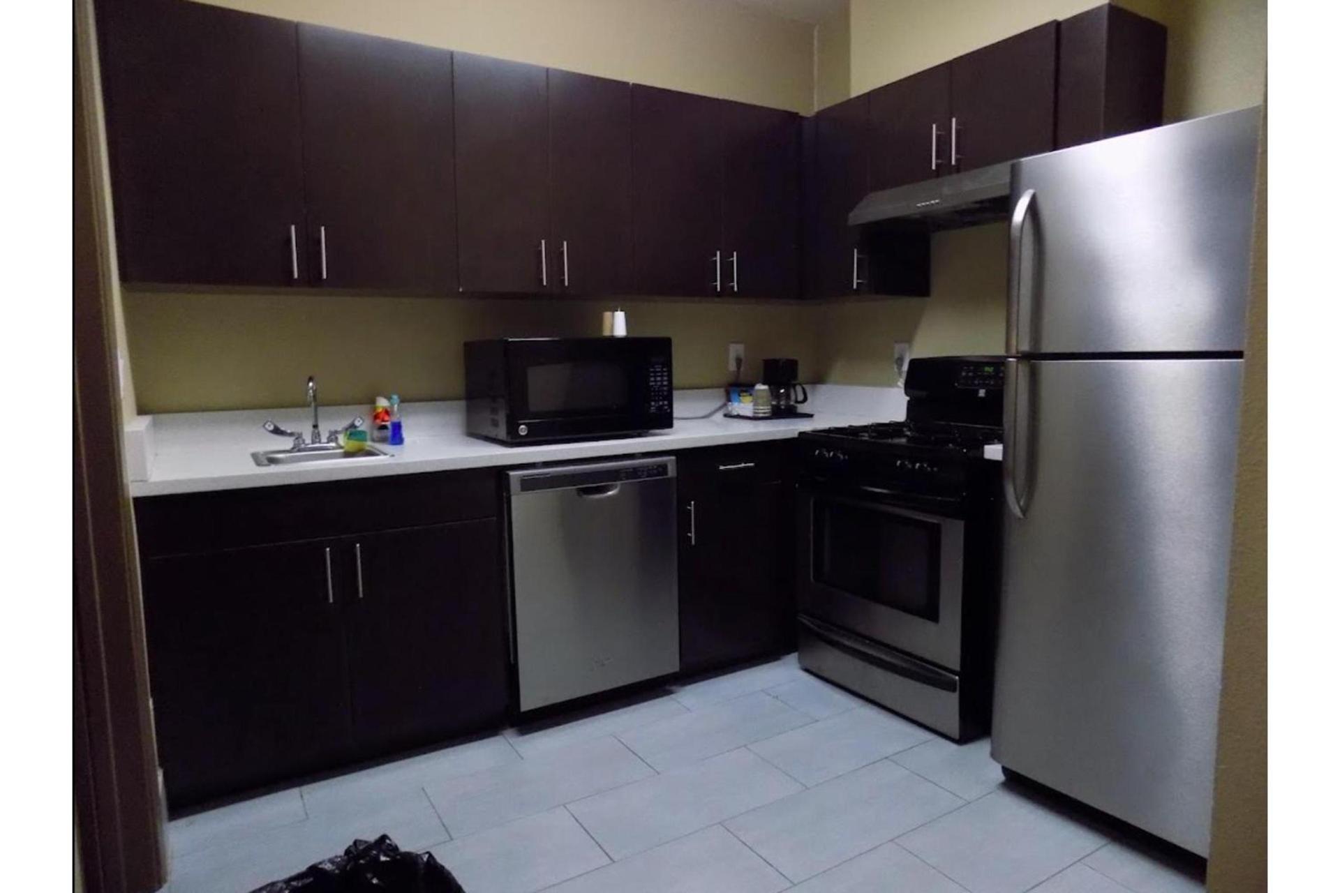 Moulton Inn & Suites By OYO Near Shiner TX photo 39