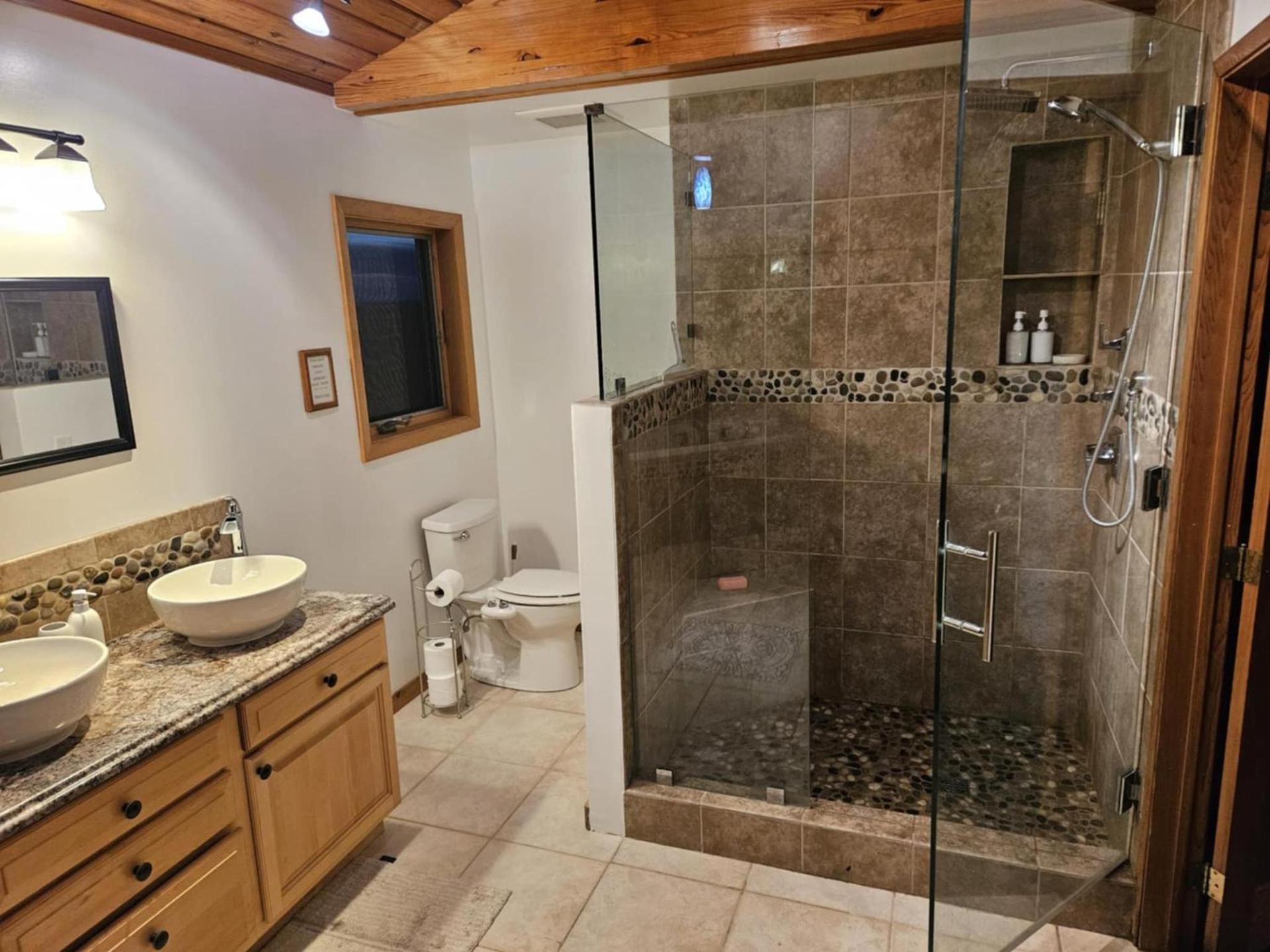 Moose Room at Bear Mountain Lodge photo 25