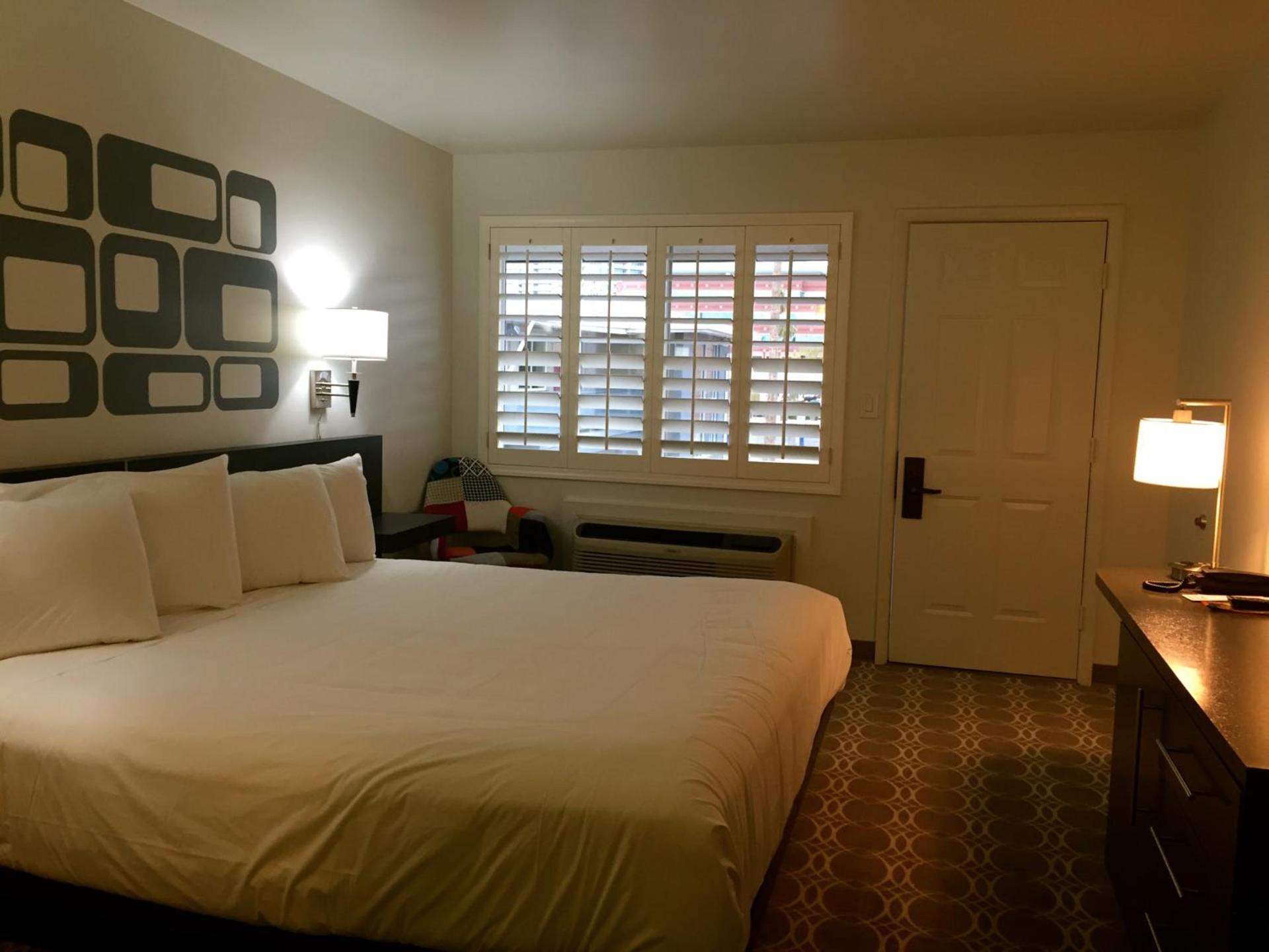 University Inn ASU/Tempe photo 61