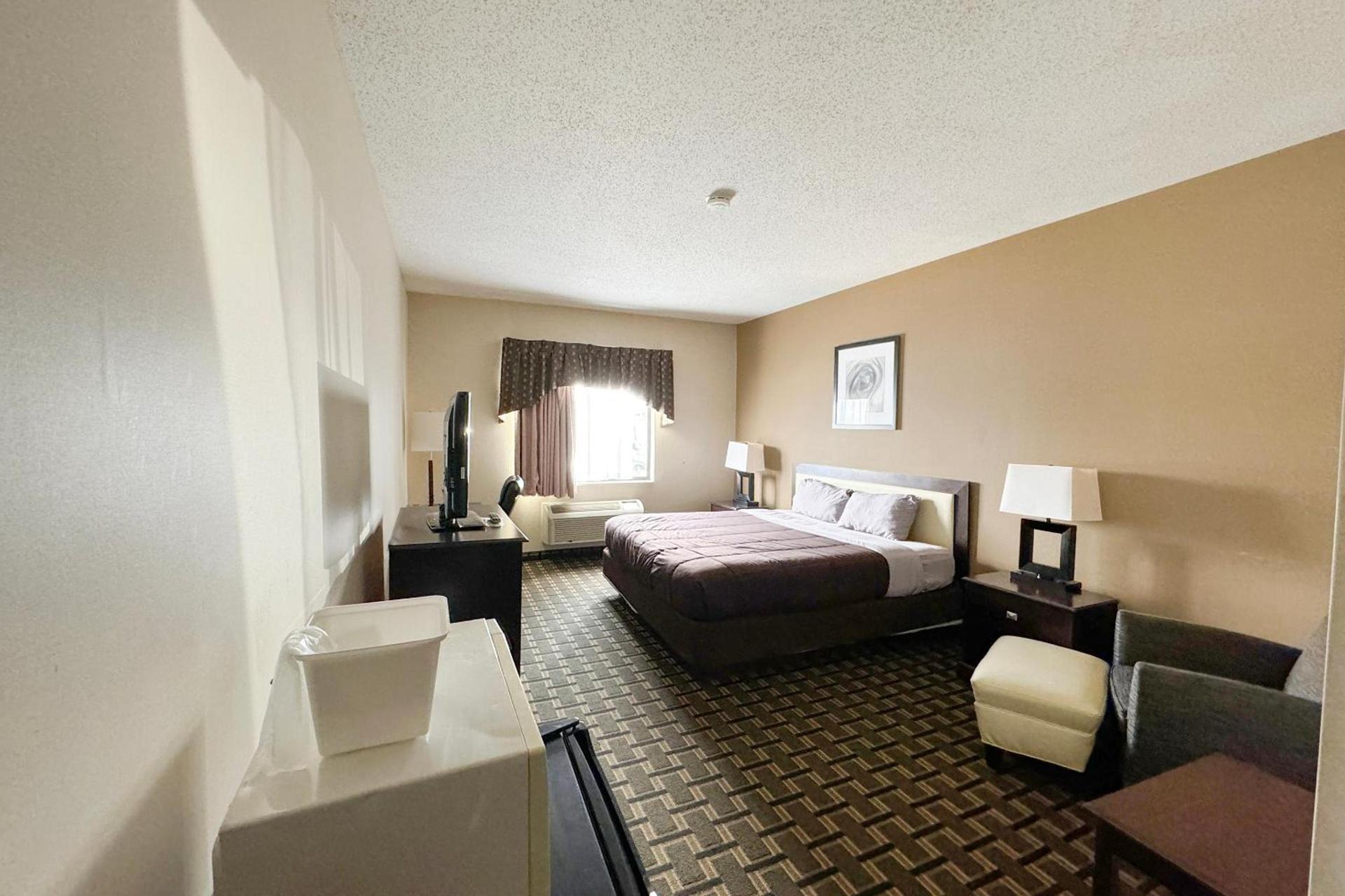 FairBridge Inn & Suites Batavia-Darien Amusement Park photo 20