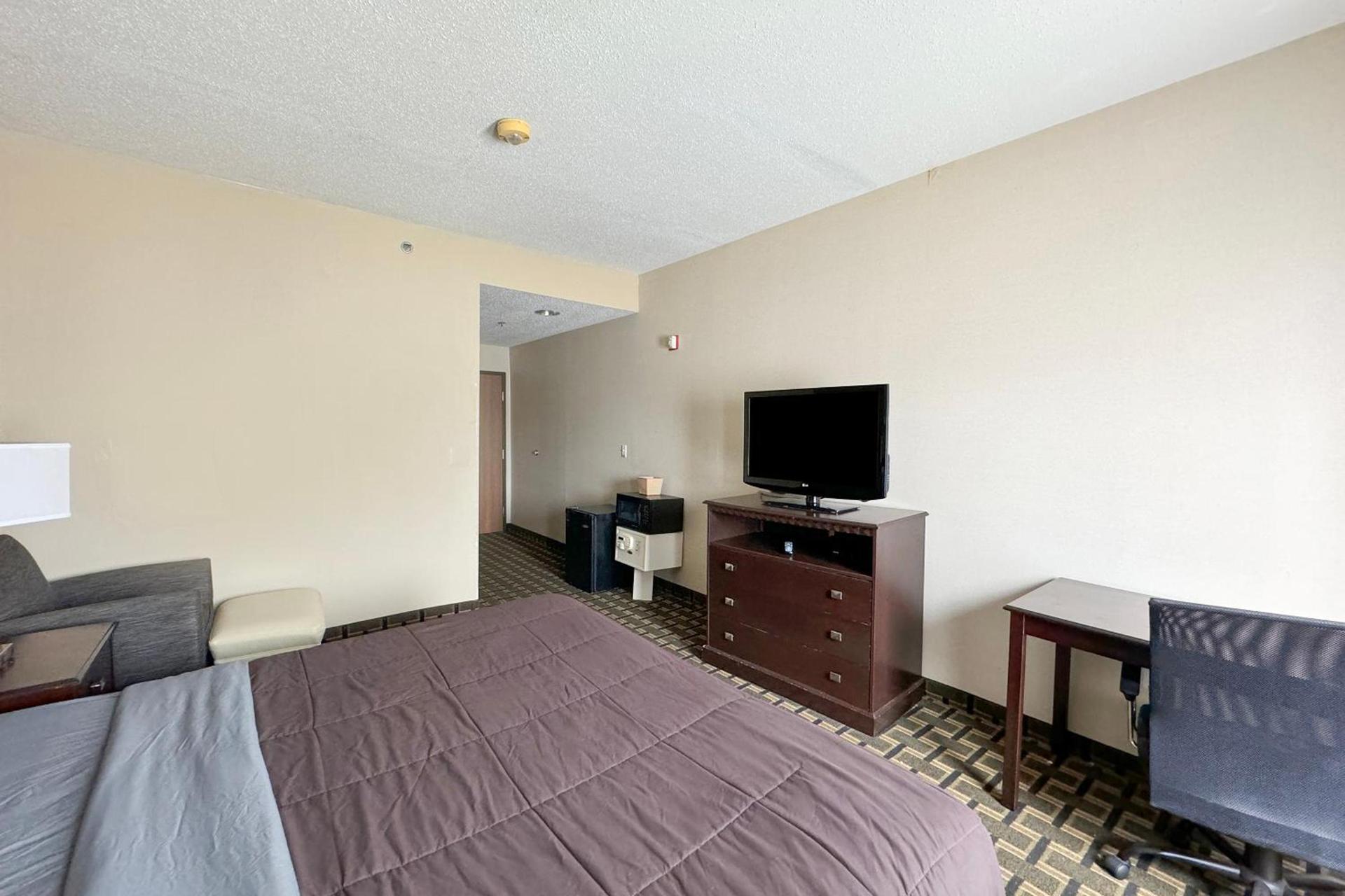 FairBridge Inn & Suites Batavia-Darien Amusement Park photo 21