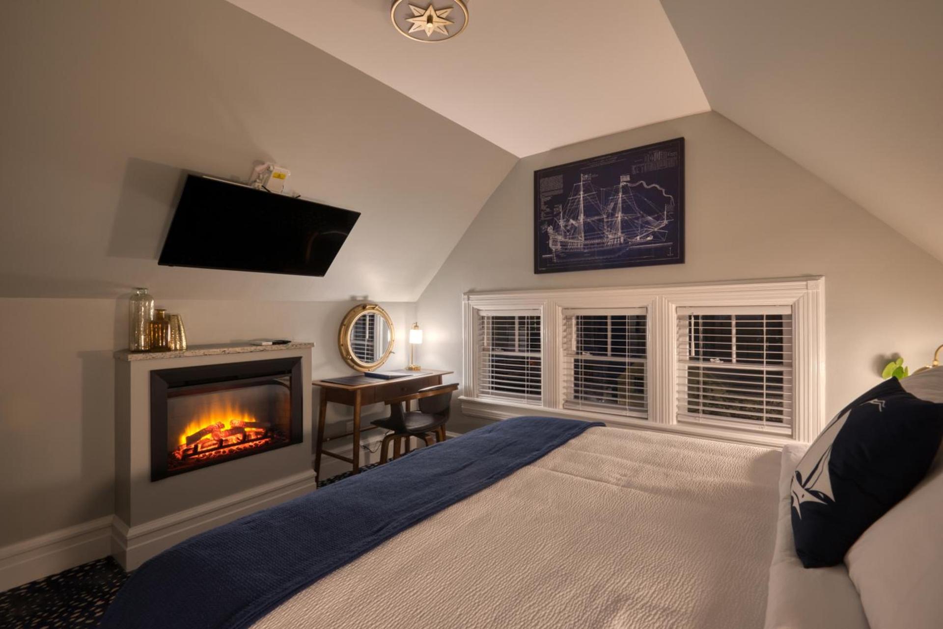 Hudson Navigator photo 61