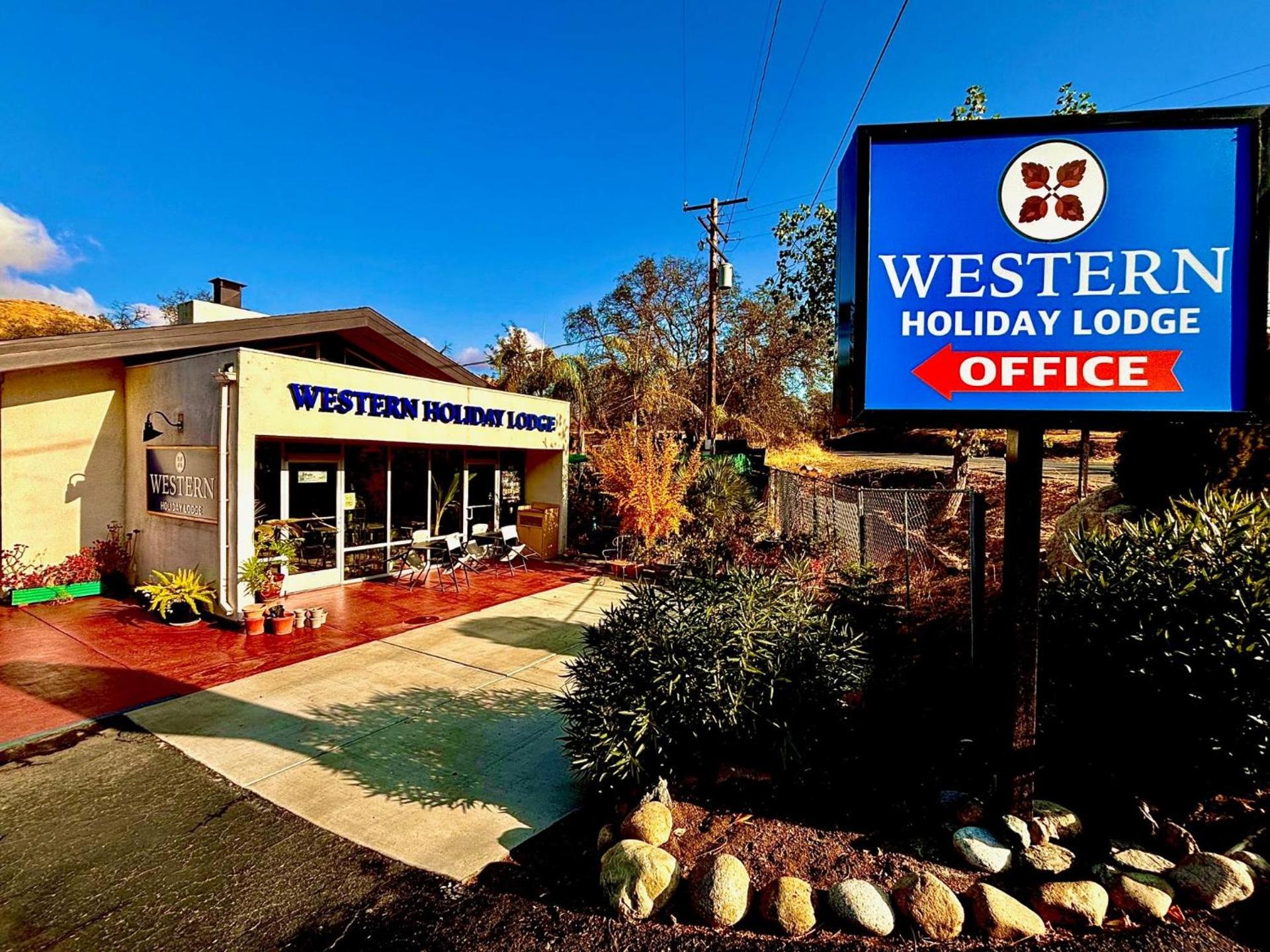 Western Holiday Lodge — hotel in Three Rivers