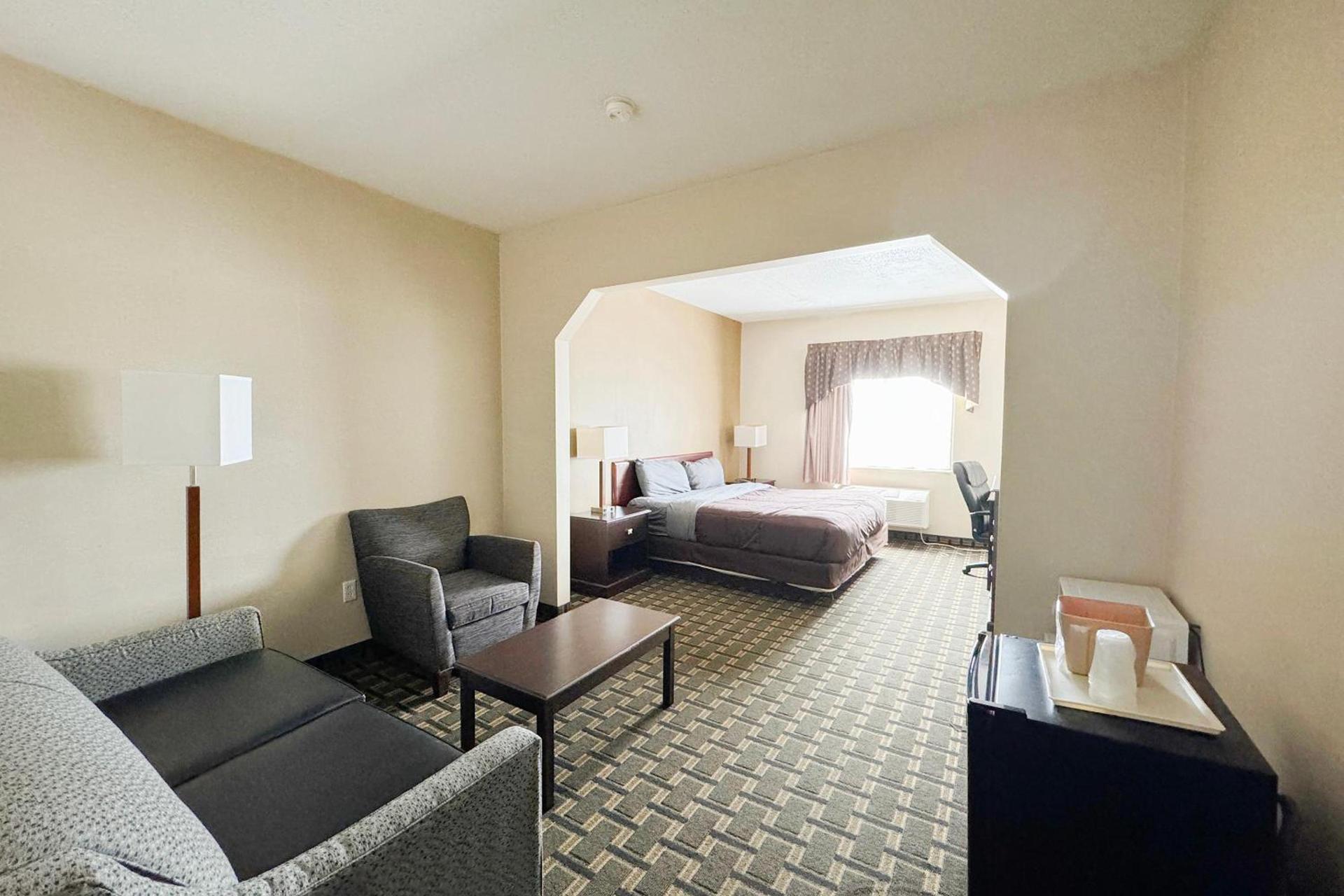 FairBridge Inn & Suites Batavia-Darien Amusement Park photo 29